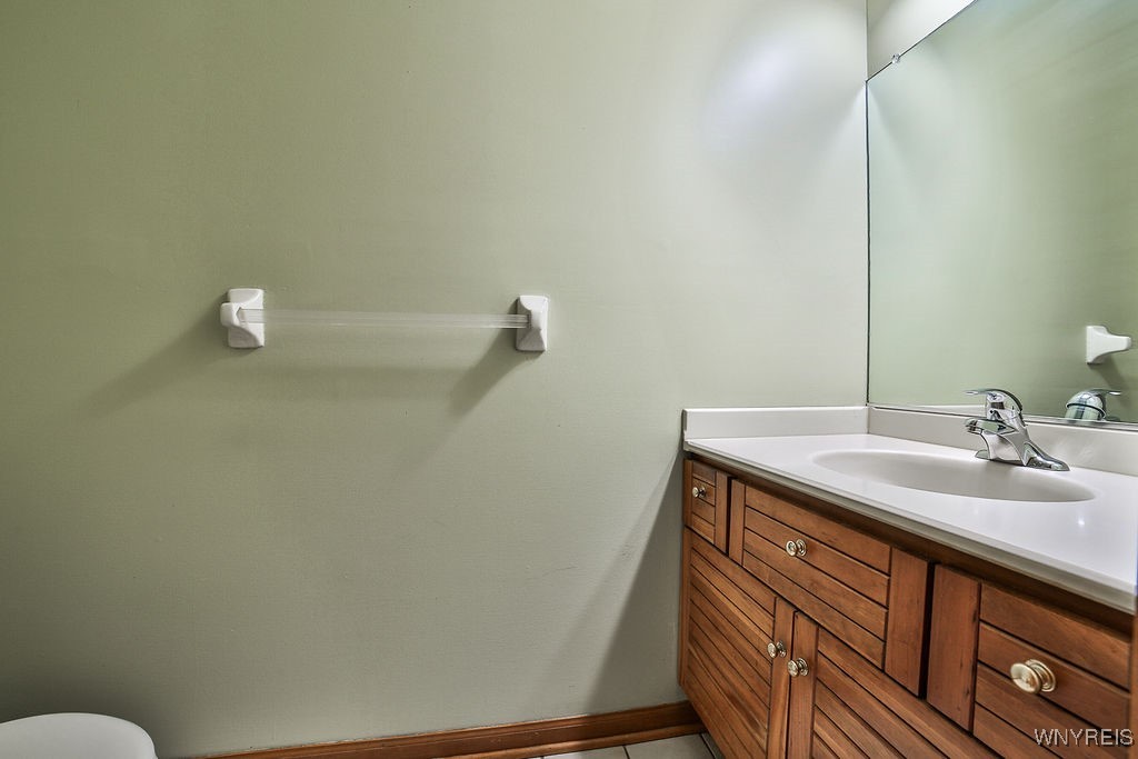 Grand Island, New York, 14072, United States, 4 Bedrooms Bedrooms, ,4 BathroomsBathrooms,Residential,For Sale,1899364
