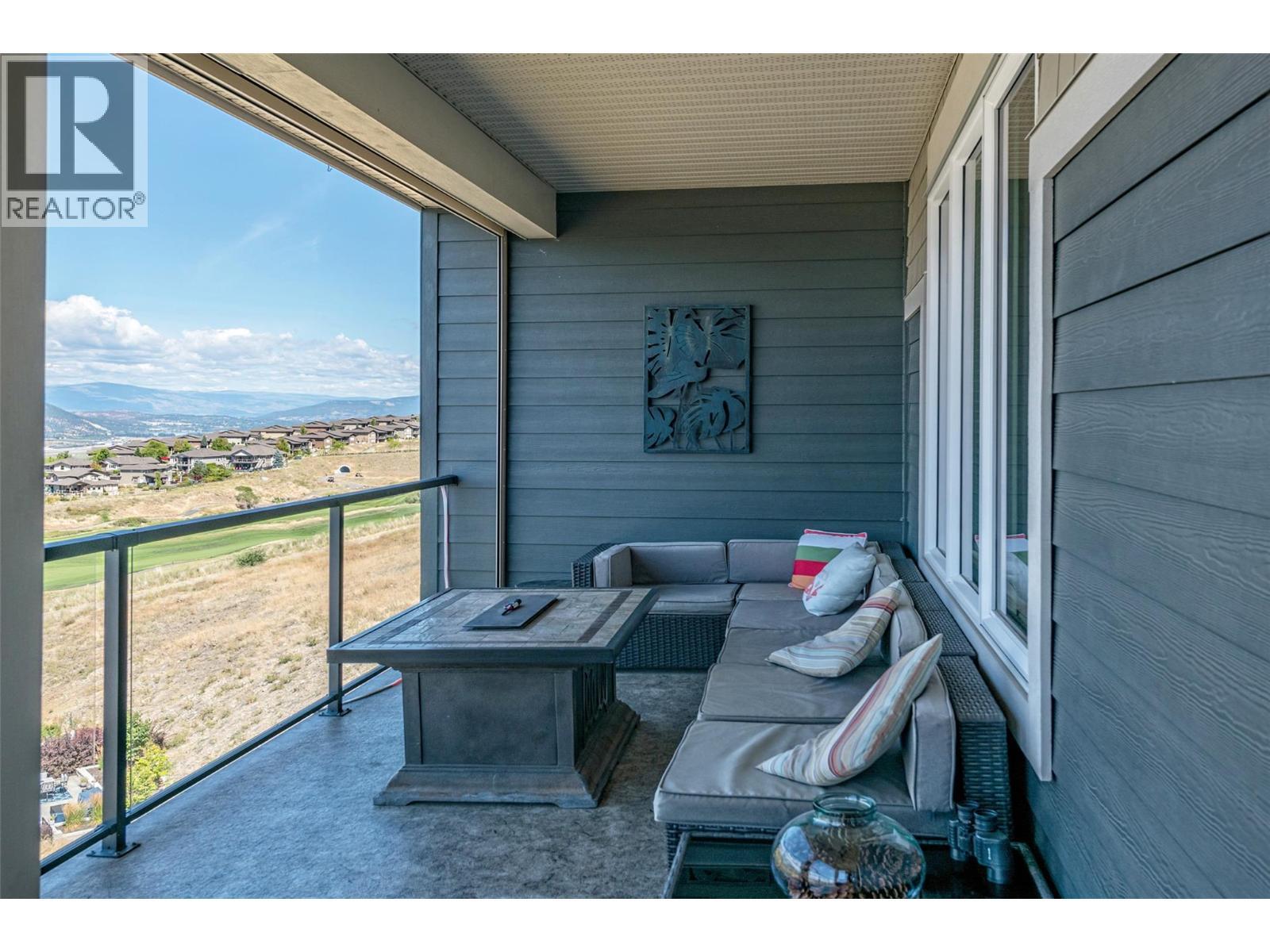 KELOWNA, British Columbia, V1P 1T8, CA, 3 Bedrooms Bedrooms, ,3 BathroomsBathrooms,Residential,For Sale,1947408