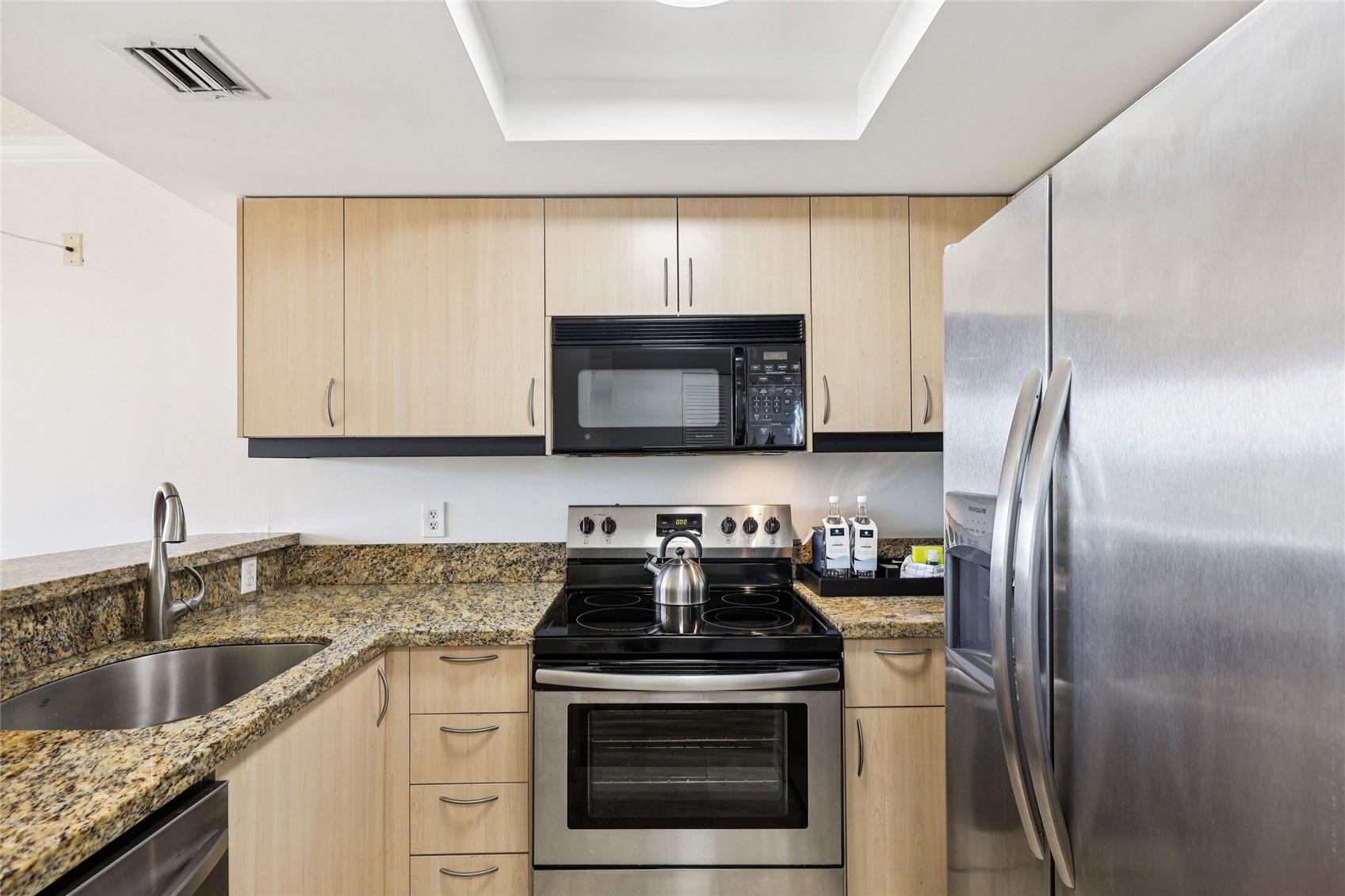 Miami, Florida, 33133, United States, 1 Bedroom Bedrooms, ,1 BathroomBathrooms,Residential,For Sale,1985715