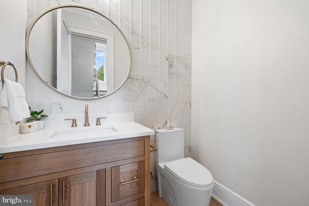 Chevy Chase, Maryland, 20815, United States, 6 Bedrooms Bedrooms, ,7 BathroomsBathrooms,Residential,For Sale,1976530