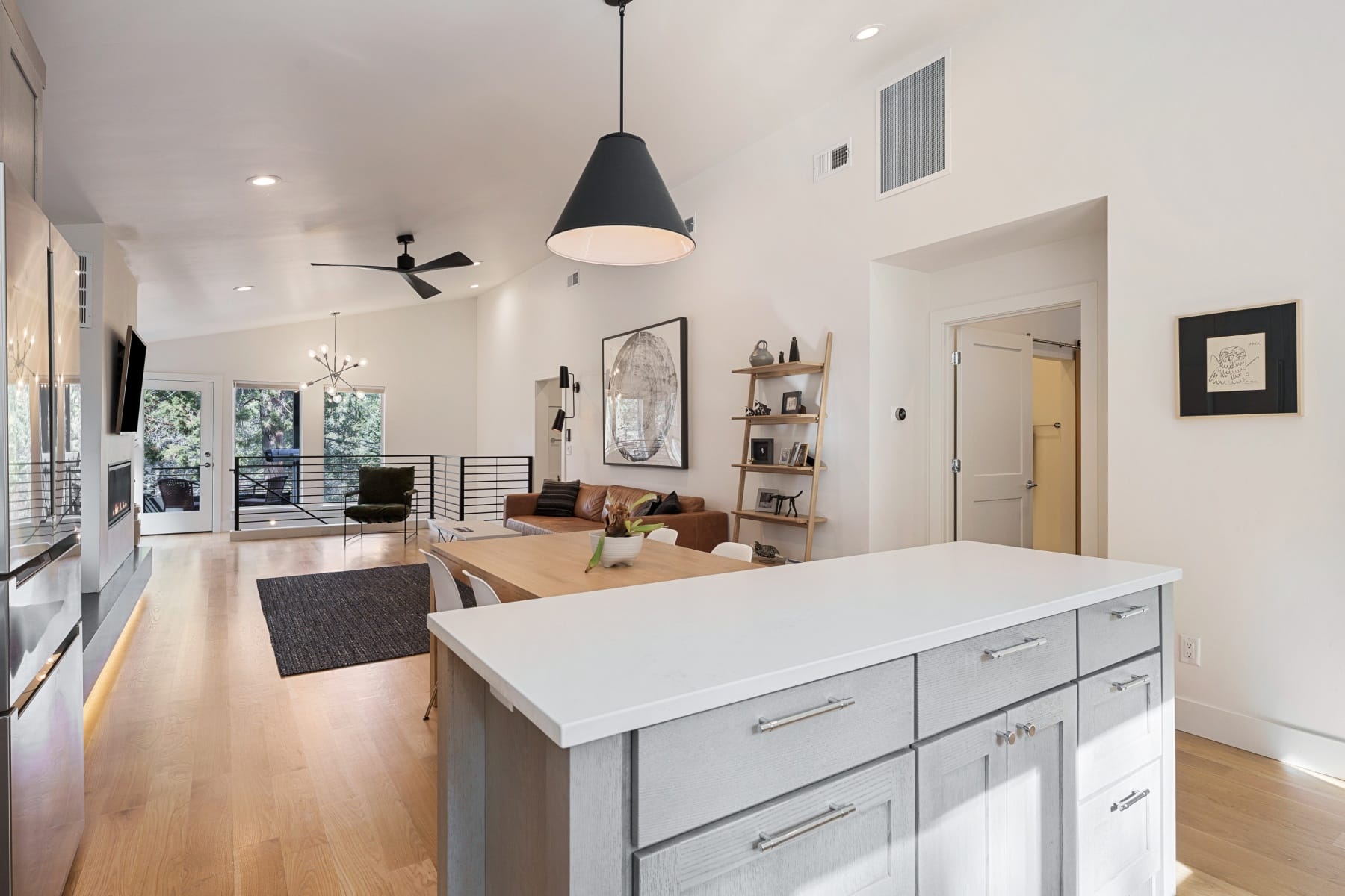  61552 Oakwood Place #1 & 2 Bend, OR 97702 - 物件實景