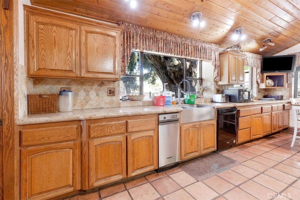 36442 Wildwood Canyon Road, Yucaipa, California, 92399, United States, 7 Bedrooms Bedrooms, ,7 BathroomsBathrooms,Residential,For Sale,36442 Wildwood Canyon Road,1318982