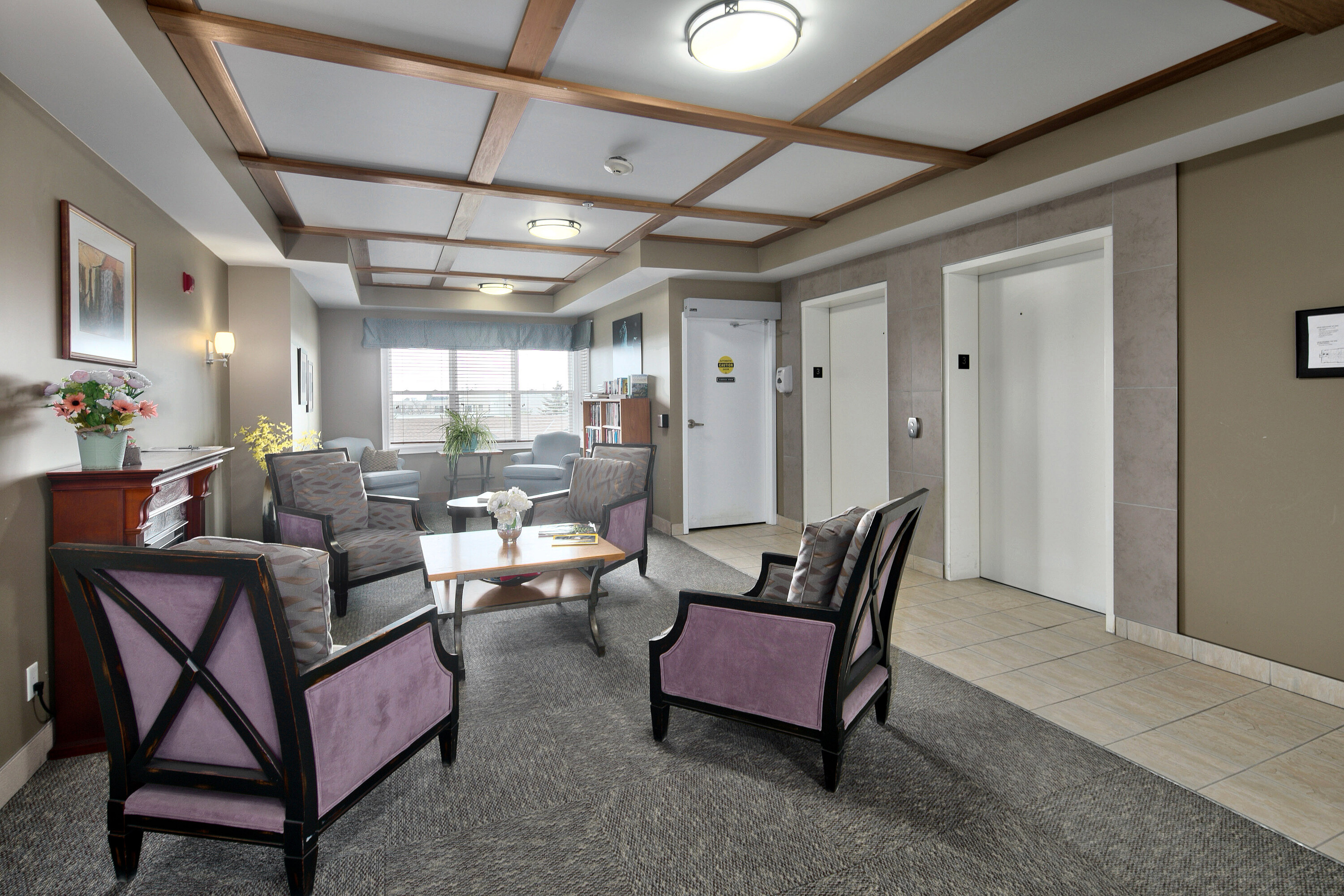  Raglan Heights Condo - 物件實景