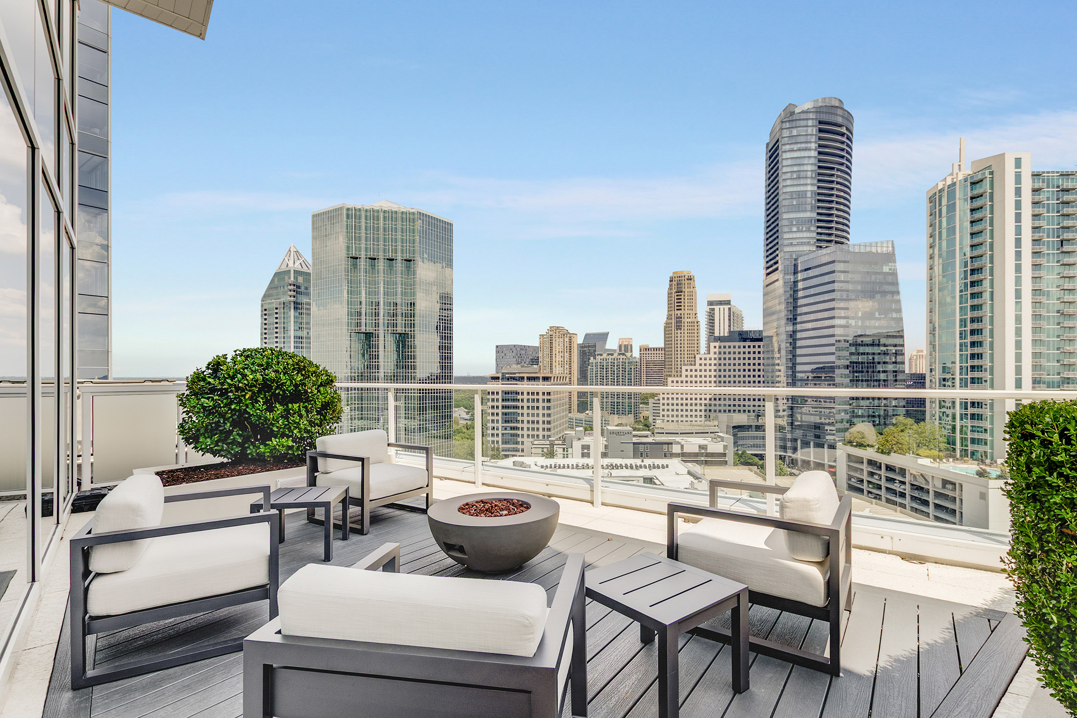  Immaculate Two Bedroom with Dedicated Office/Den at Sought-after Terminus - 物件實景