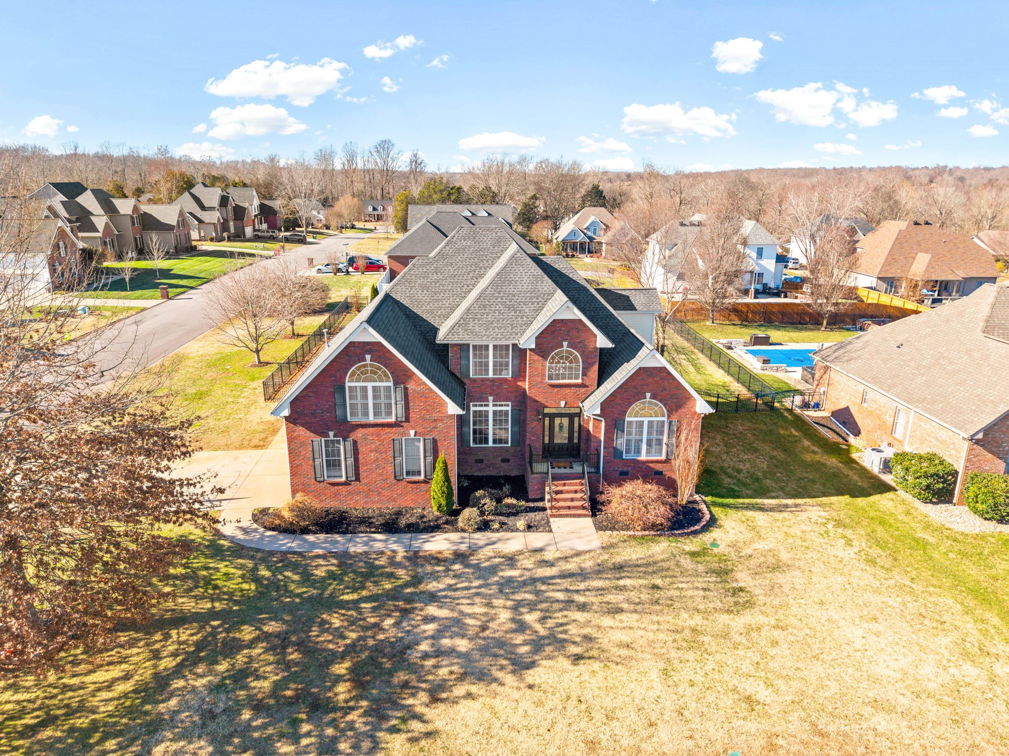 Clarksville, Tennessee, 37043, United States, 5 Bedrooms Bedrooms, ,3 BathroomsBathrooms,Residential,For Sale,2009051