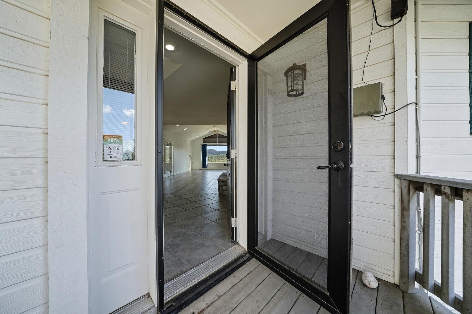 Valley Springs, California, 95252, United States, 3 Bedrooms Bedrooms, ,3 BathroomsBathrooms,Residential,For Sale,1983340