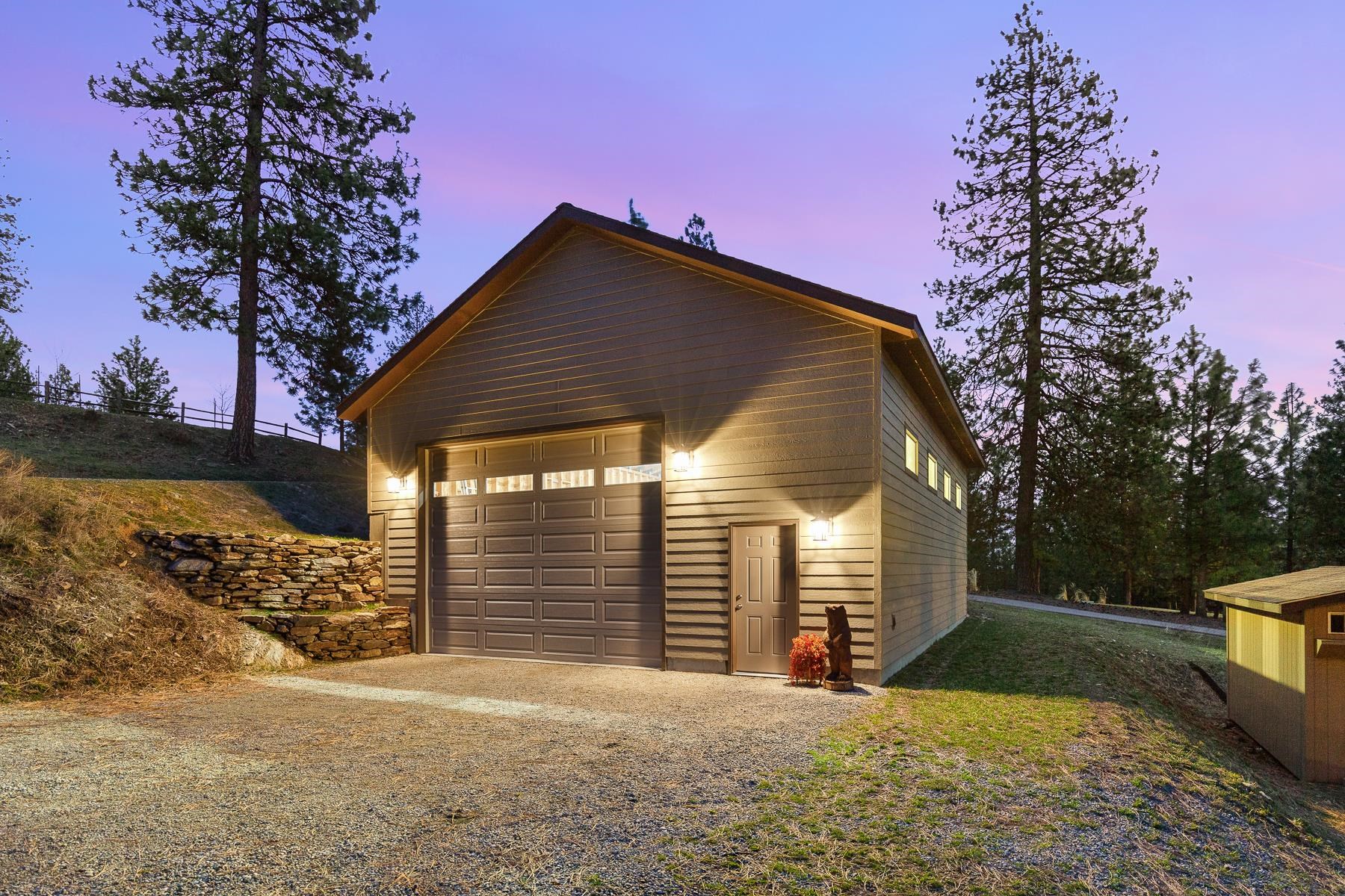 Newman Lake, Washington, 99025, United States, 3 Bedrooms Bedrooms, ,4 BathroomsBathrooms,Residential,For Sale,2028659