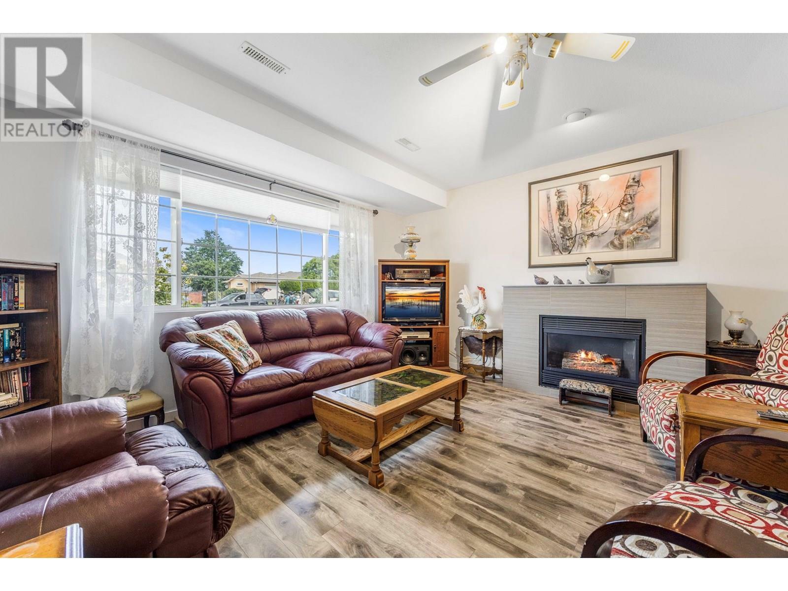 PENTICTON, British Columbia, V2A 1A7, CA, 6 Bedrooms Bedrooms, ,4 BathroomsBathrooms,Residential,For Sale,1859946