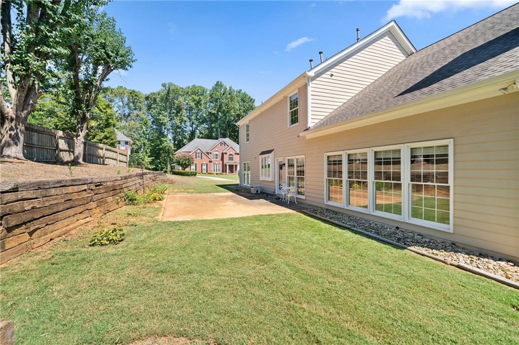 Roswell, Georgia, 30075, United States, 4 Bedrooms Bedrooms, ,3 BathroomsBathrooms,Residential,For Sale,1986078