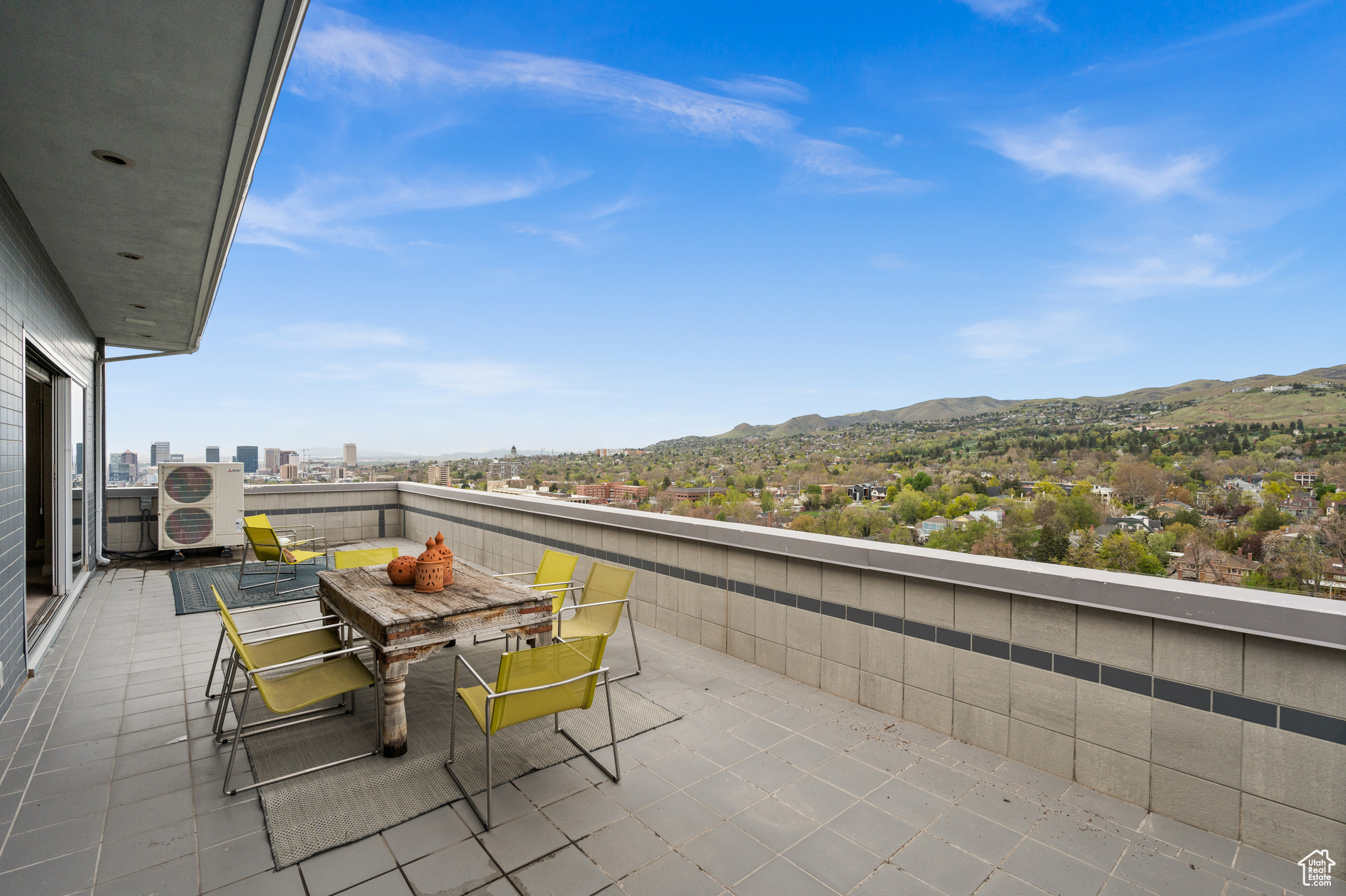 Salt Lake City, Utah, 84102, United States, 3 Bedrooms Bedrooms, ,3 BathroomsBathrooms,Residential,For Sale,1795279