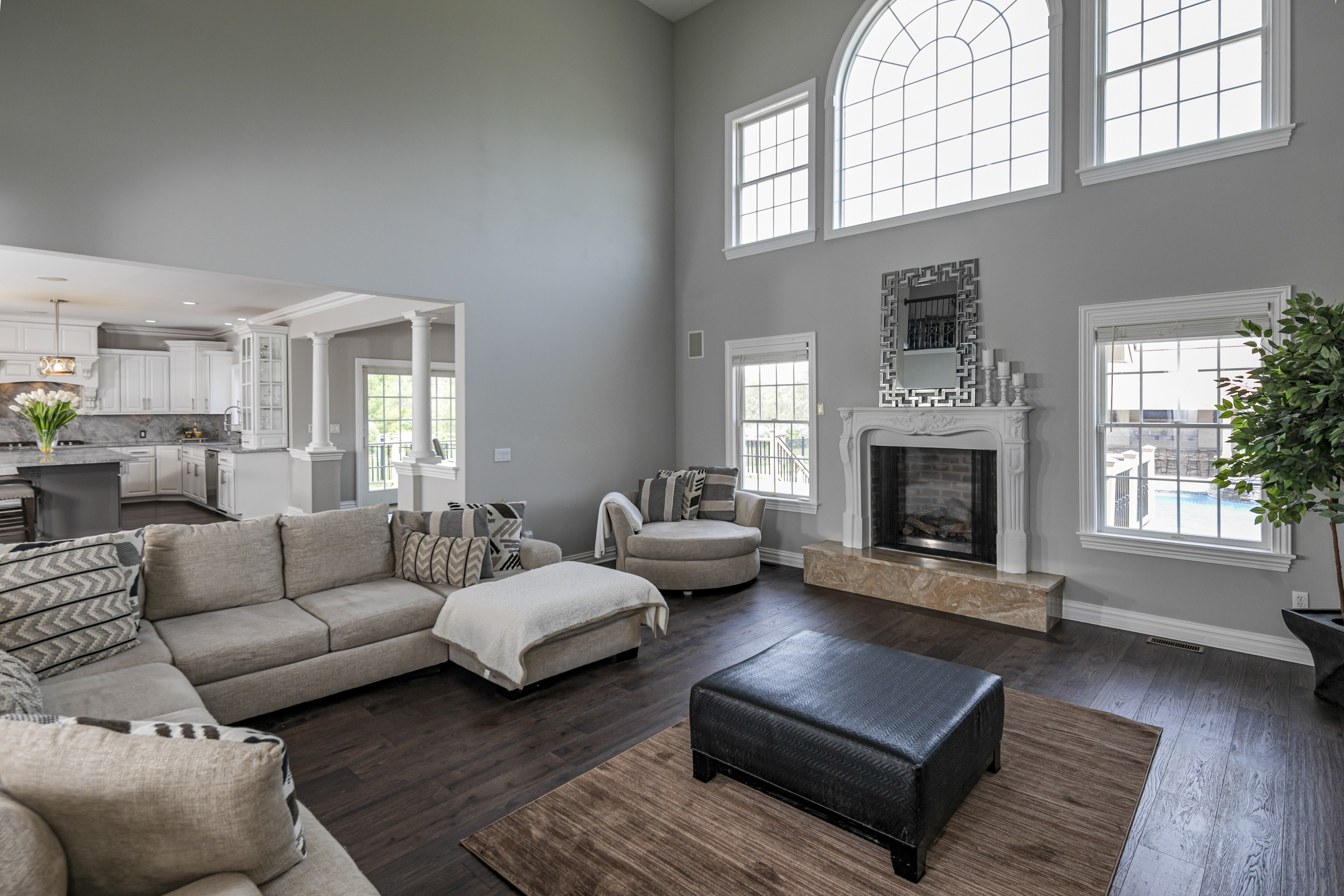  An Elevated Lifestyle Awaits in this Stunning Showpiece Property - 物件實景