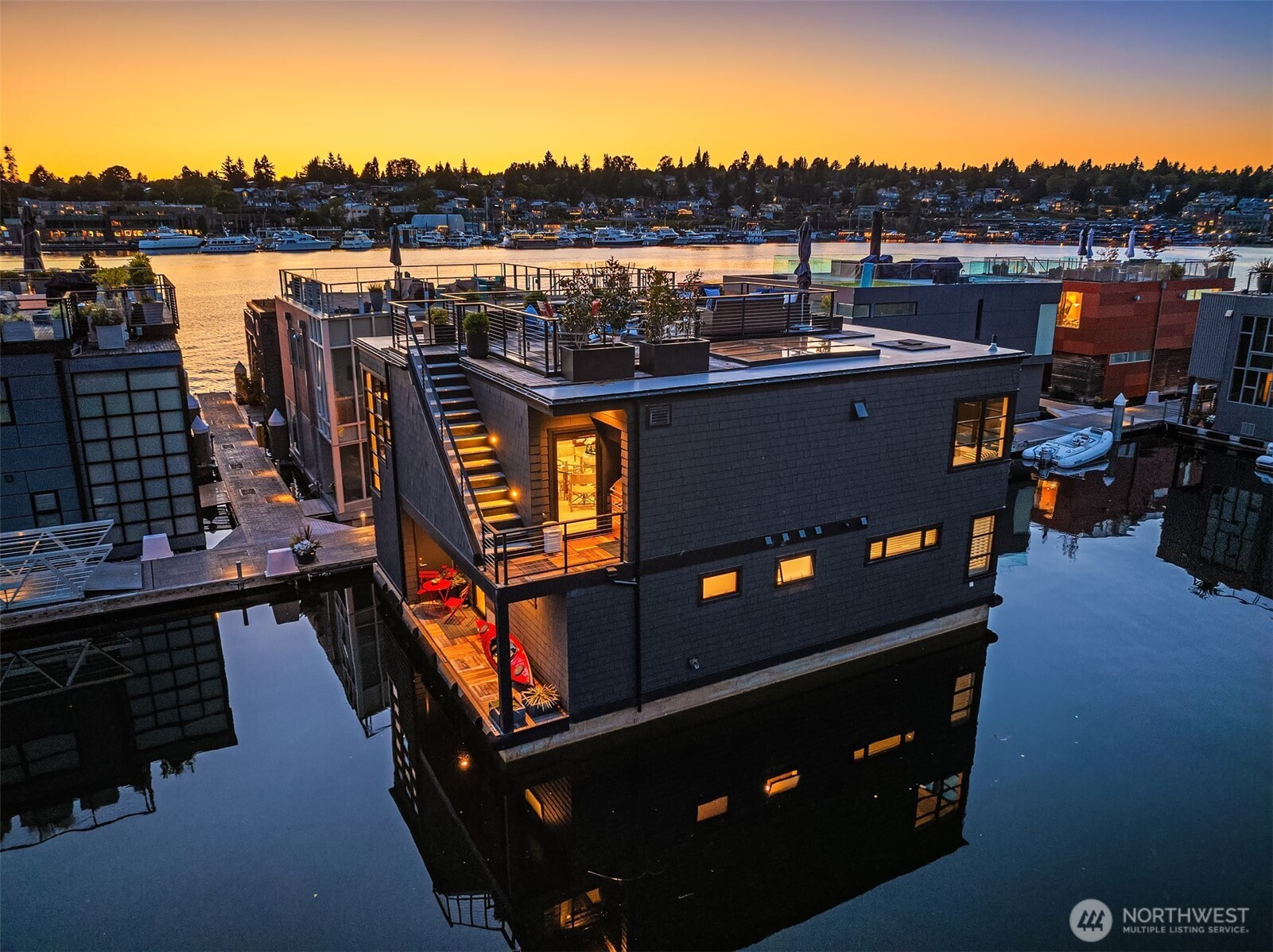 Seattle, Washington, 98102, United States, 3 Bedrooms Bedrooms, ,2 BathroomsBathrooms,Residential,For Sale,1804220
