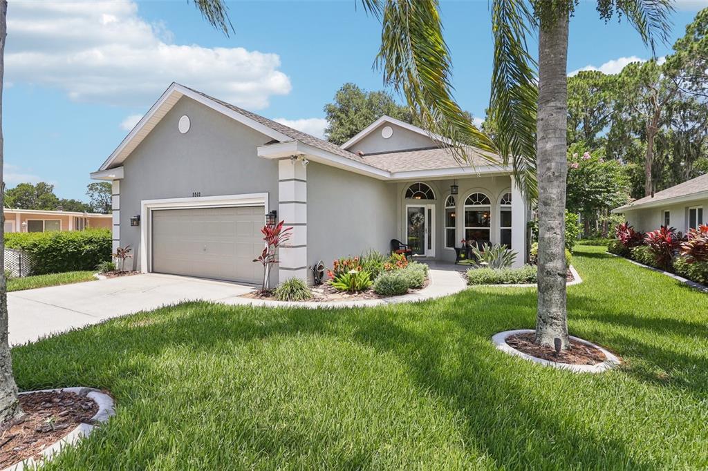 Tavares, Florida, 32778, United States, 2 Bedrooms Bedrooms, ,2 BathroomsBathrooms,Residential,For Sale,1867247