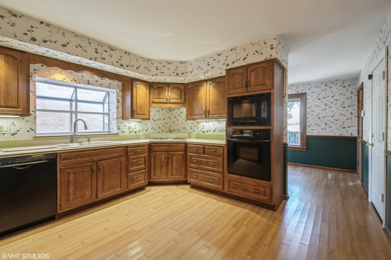 7527 W Wabansia Avenue W, Elmwood Park, Illinois, 60707, United States, 4 Bedrooms Bedrooms, ,4 BathroomsBathrooms,Residential,For Sale,7527 w wabansia AVE w,1635528