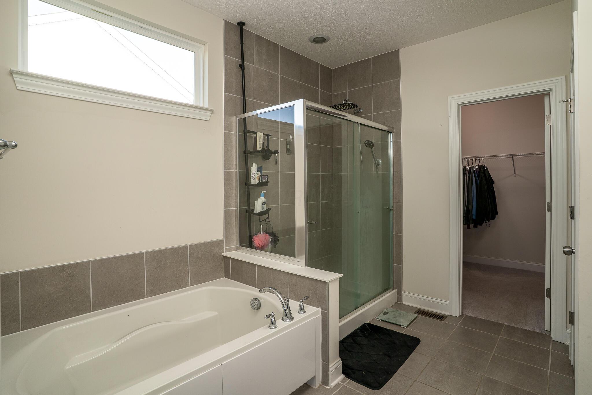 Delaware, Ohio, 43015, United States, 4 Bedrooms Bedrooms, ,4 BathroomsBathrooms,Residential,For Sale,1901148