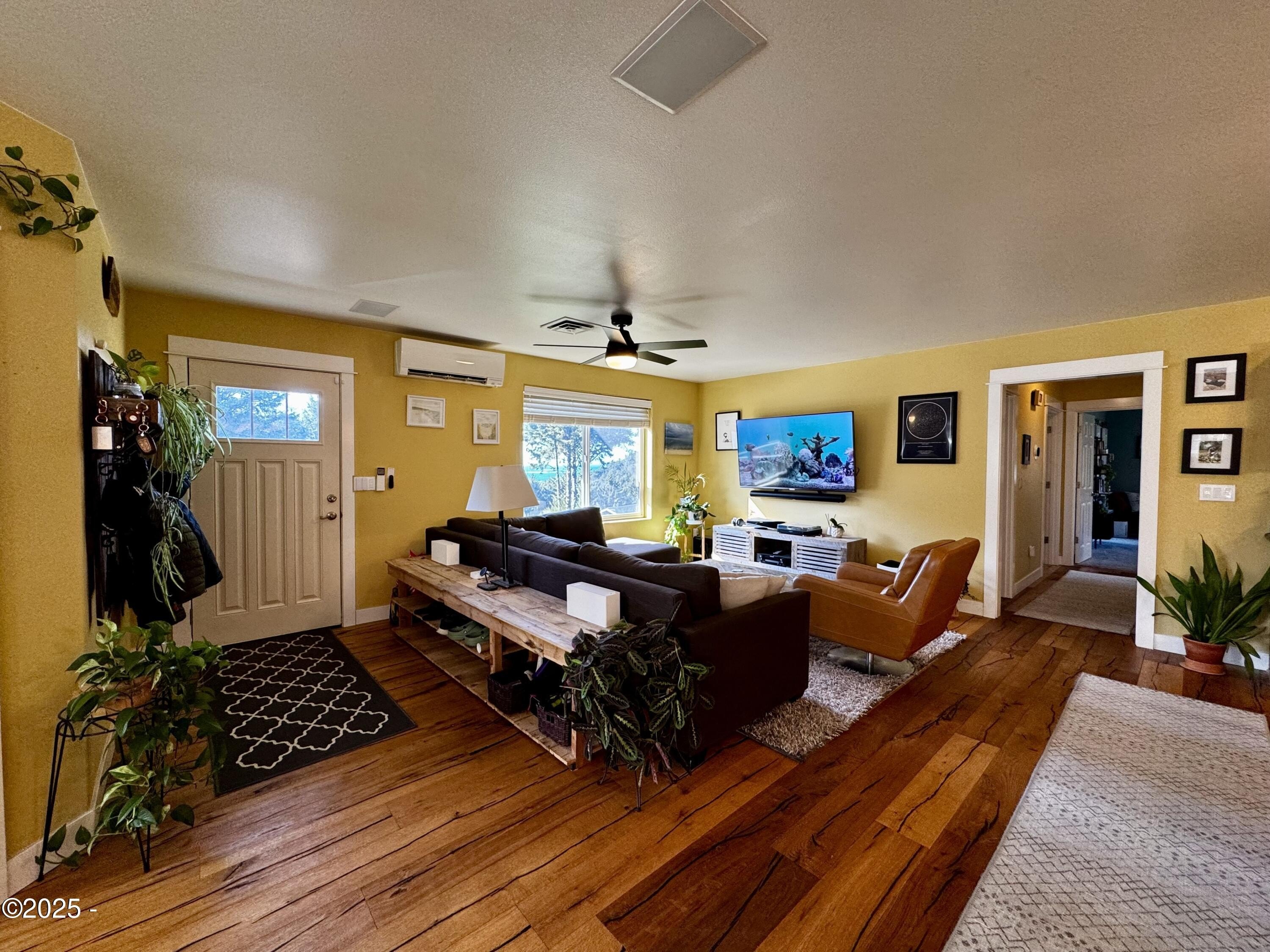 Newport, Oregon, 97365, United States, 3 Bedrooms Bedrooms, ,3 BathroomsBathrooms,Residential,For Sale,1777733