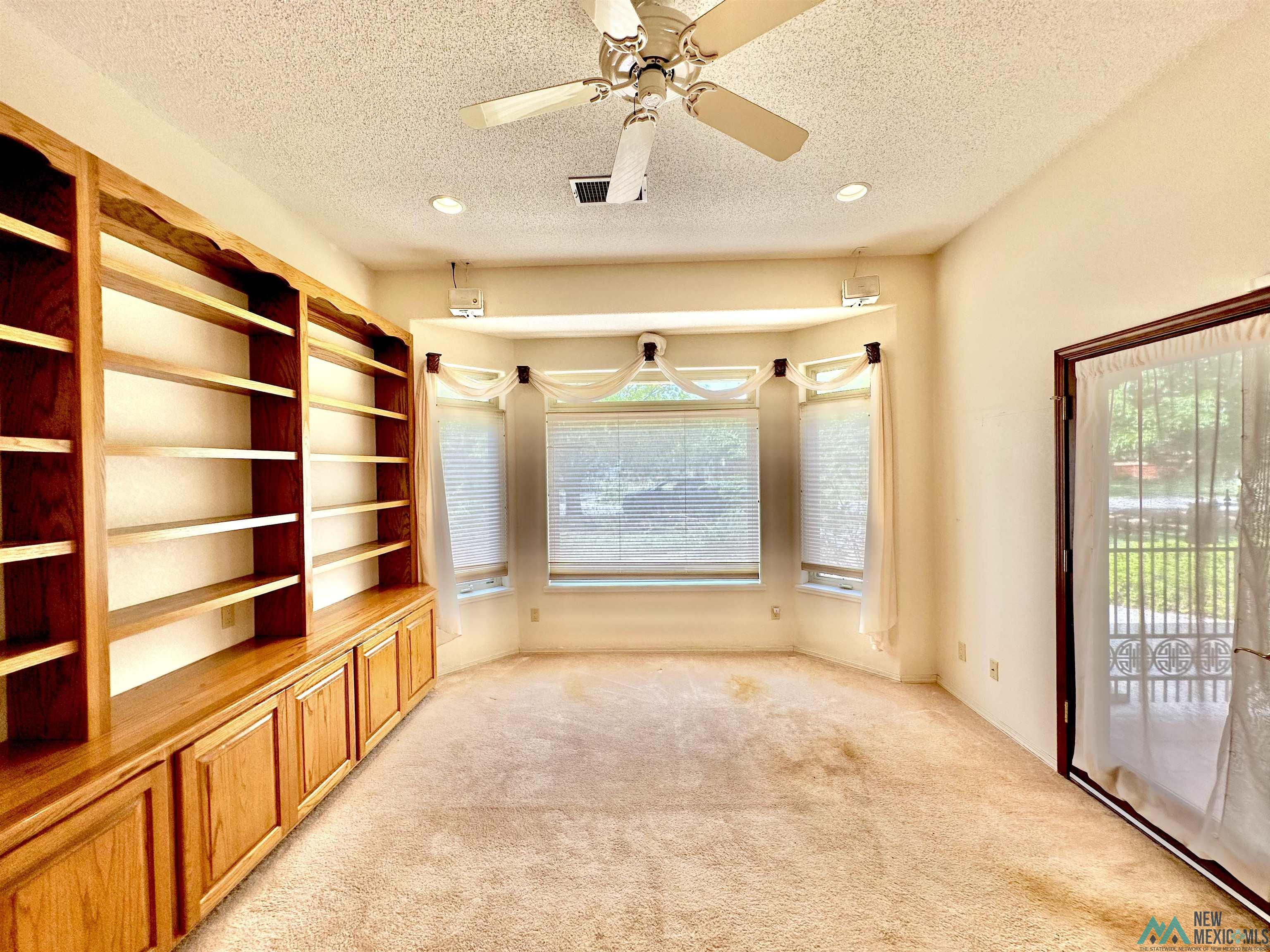 Roswell, New Mexico, 88201, United States, 4 Bedrooms Bedrooms, ,4 BathroomsBathrooms,Residential,For Sale,1921979