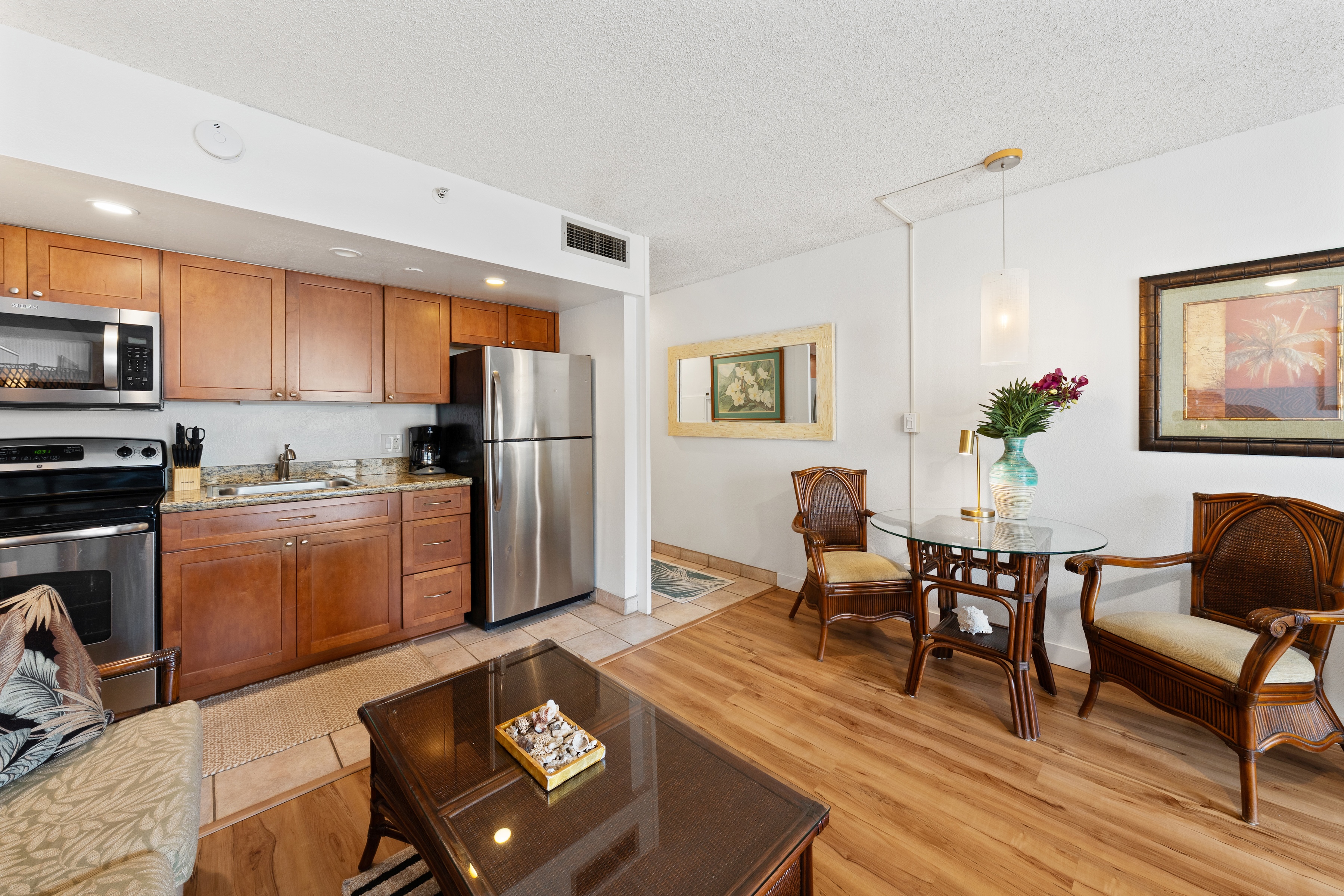  Royal Kahana Studio: STR Zoned, Priced to Sell - 物件實景