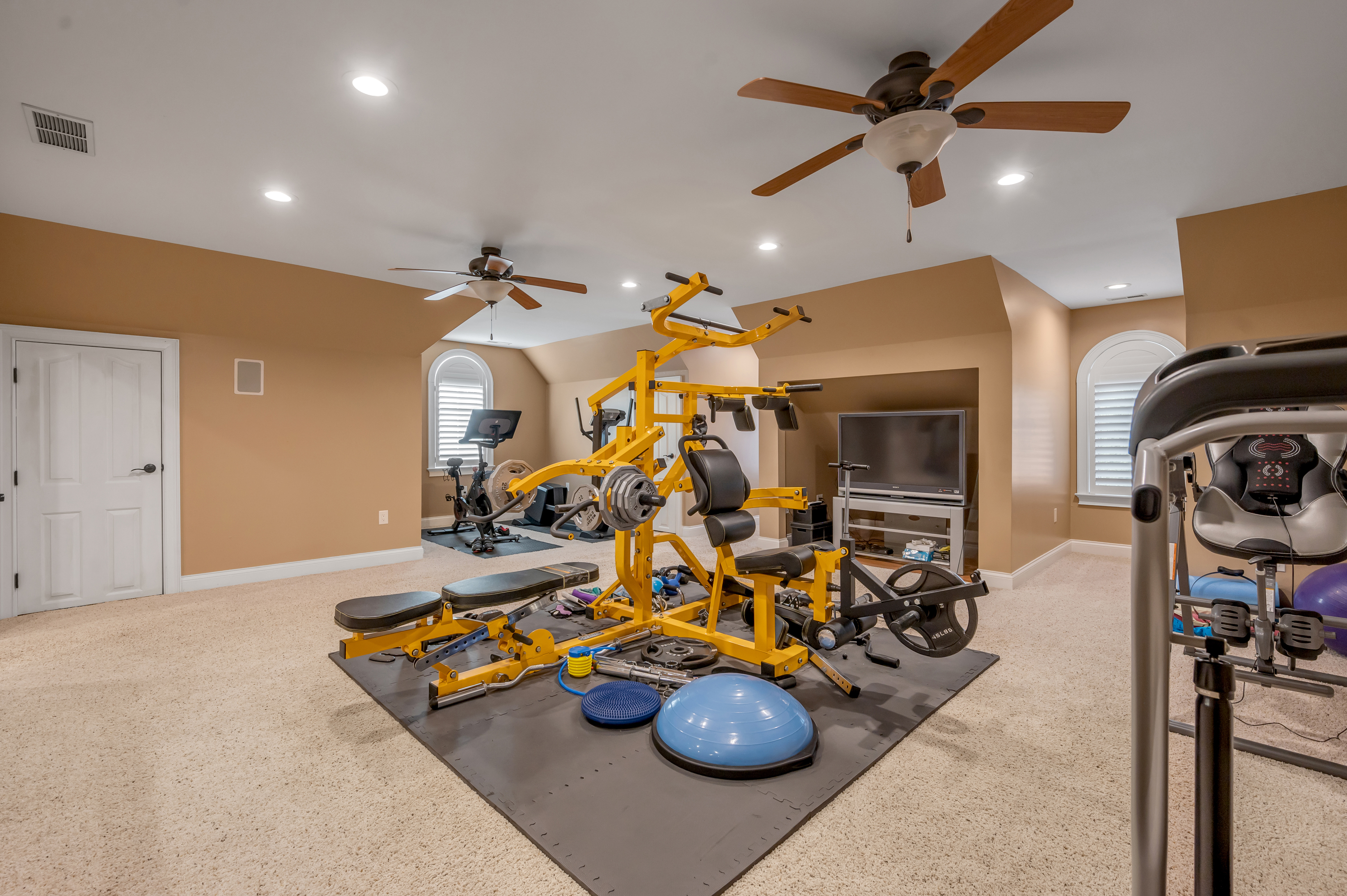  315 Whispering Brook Drive - 物件實景