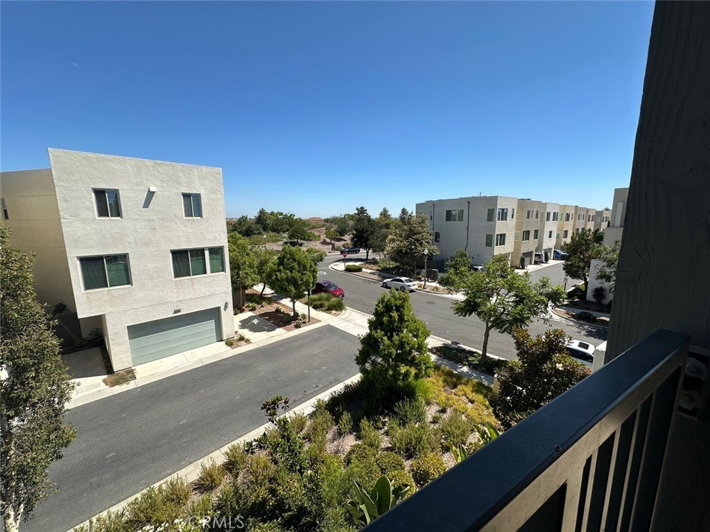 Irvine, California, 92618, United States, 3 Bedrooms Bedrooms, ,4 BathroomsBathrooms,Residential,For Sale,1987840