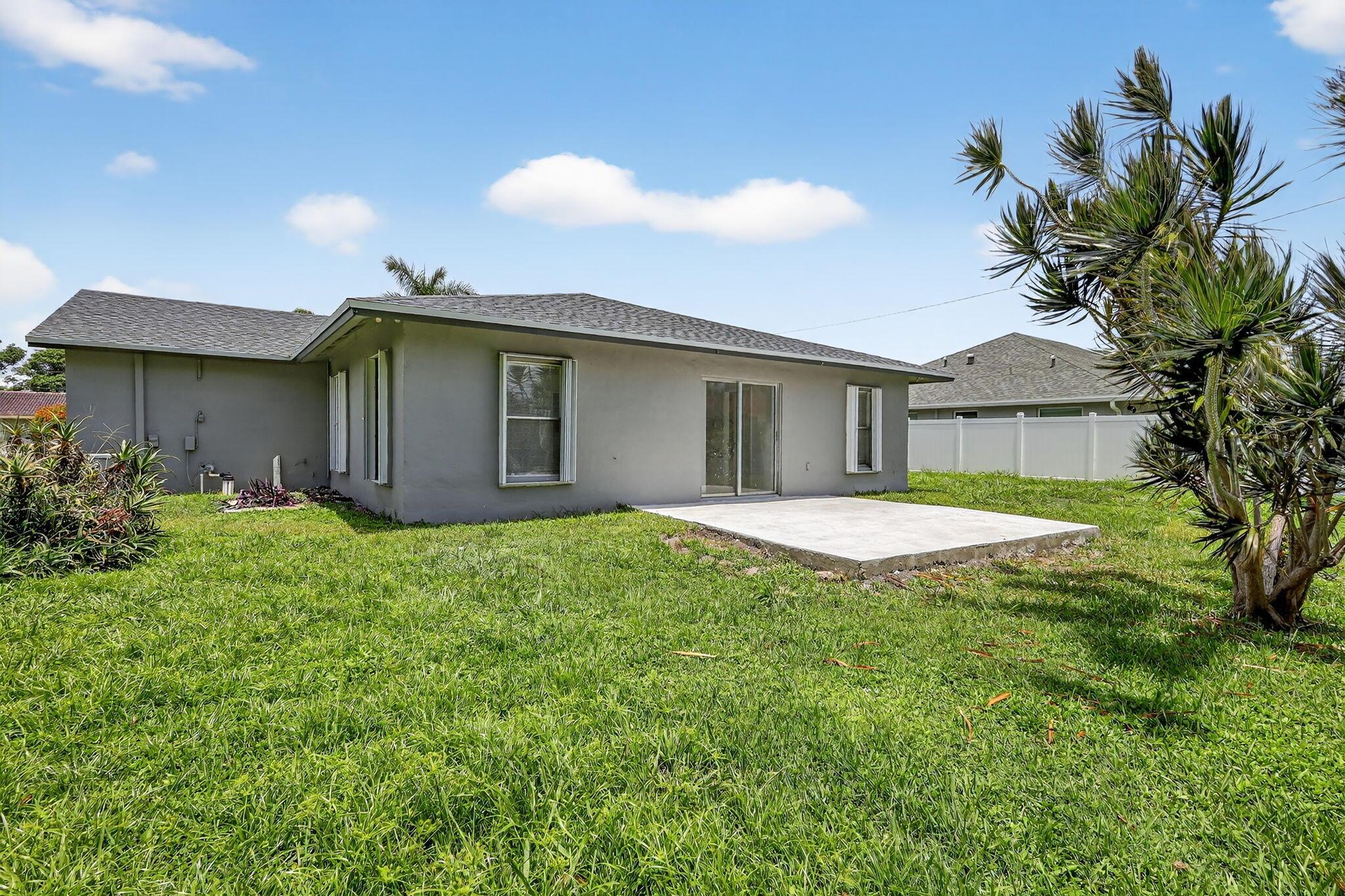 West Palm Beach, Florida, 33401, United States, 4 Bedrooms Bedrooms, ,2 BathroomsBathrooms,Residential,For Sale,1975982