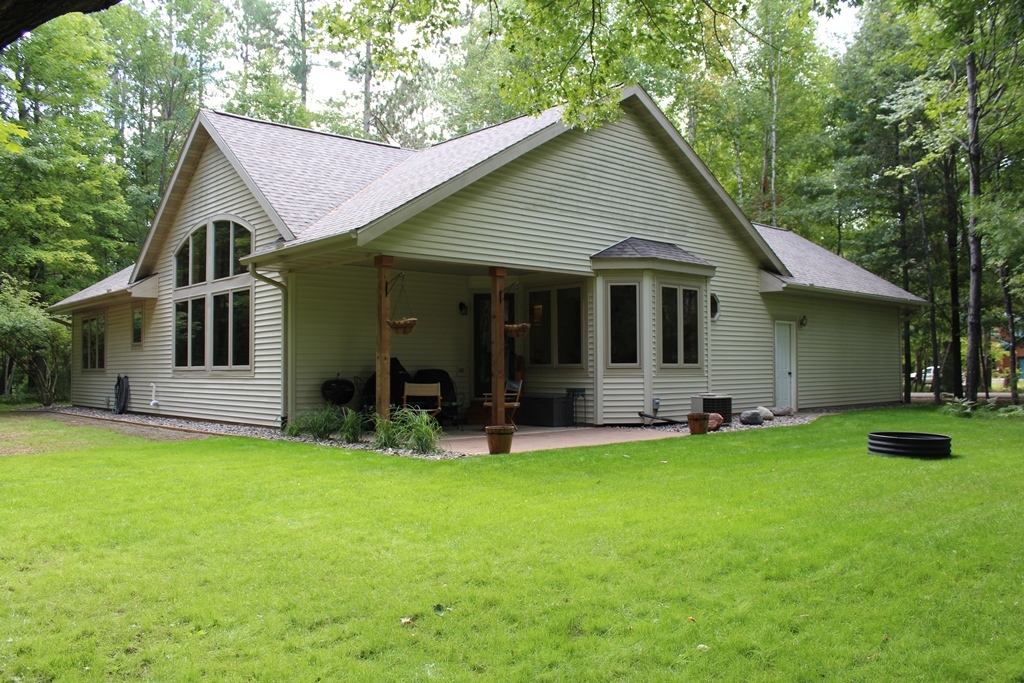 Minocqua, Wisconsin, 54548, United States, 3 Bedrooms Bedrooms, ,2 BathroomsBathrooms,Residential,For Sale,1984863