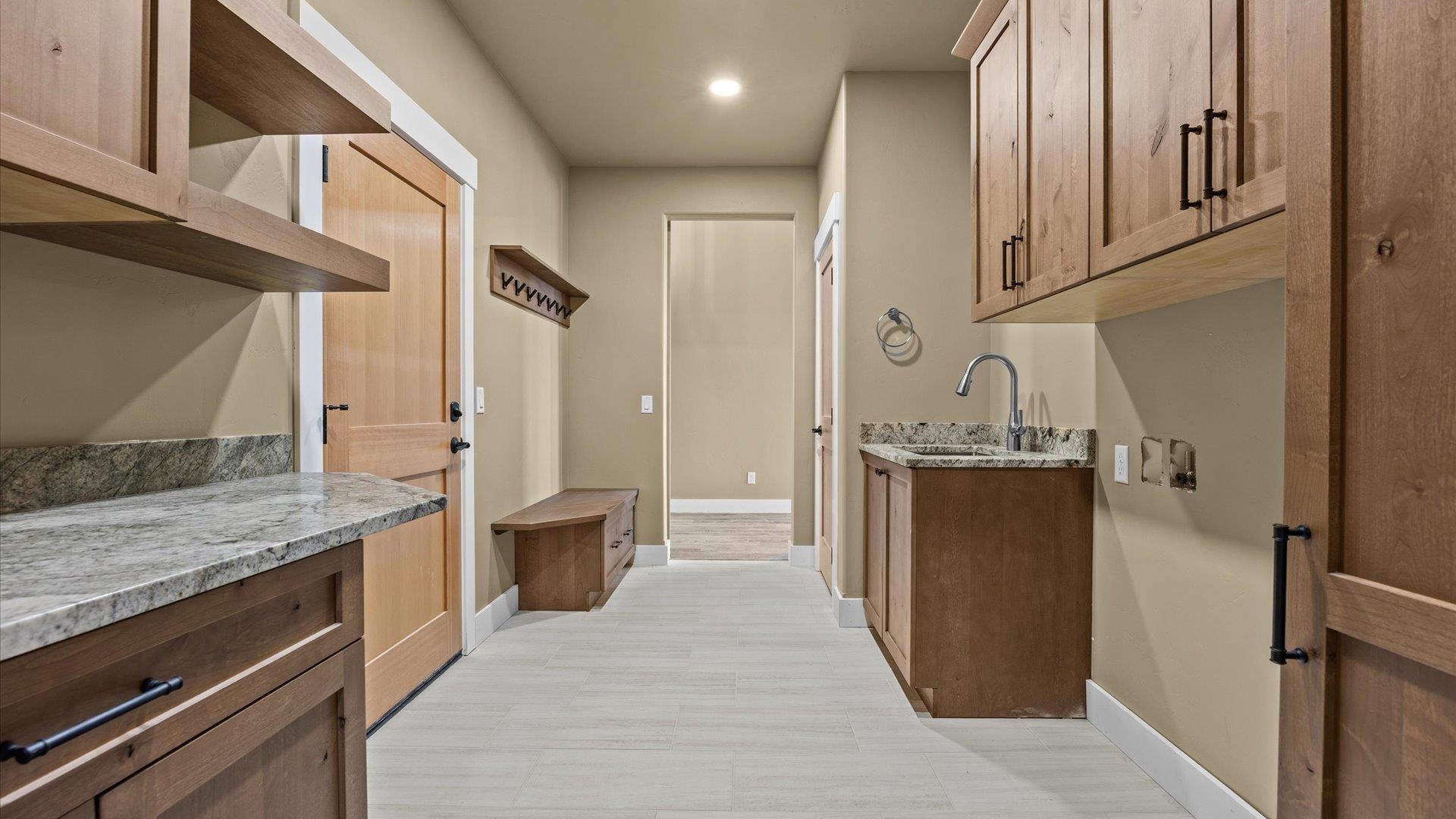 Grand Junction, Colorado, 81505, United States, 3 Bedrooms Bedrooms, ,3 BathroomsBathrooms,Residential,For Sale,2003382