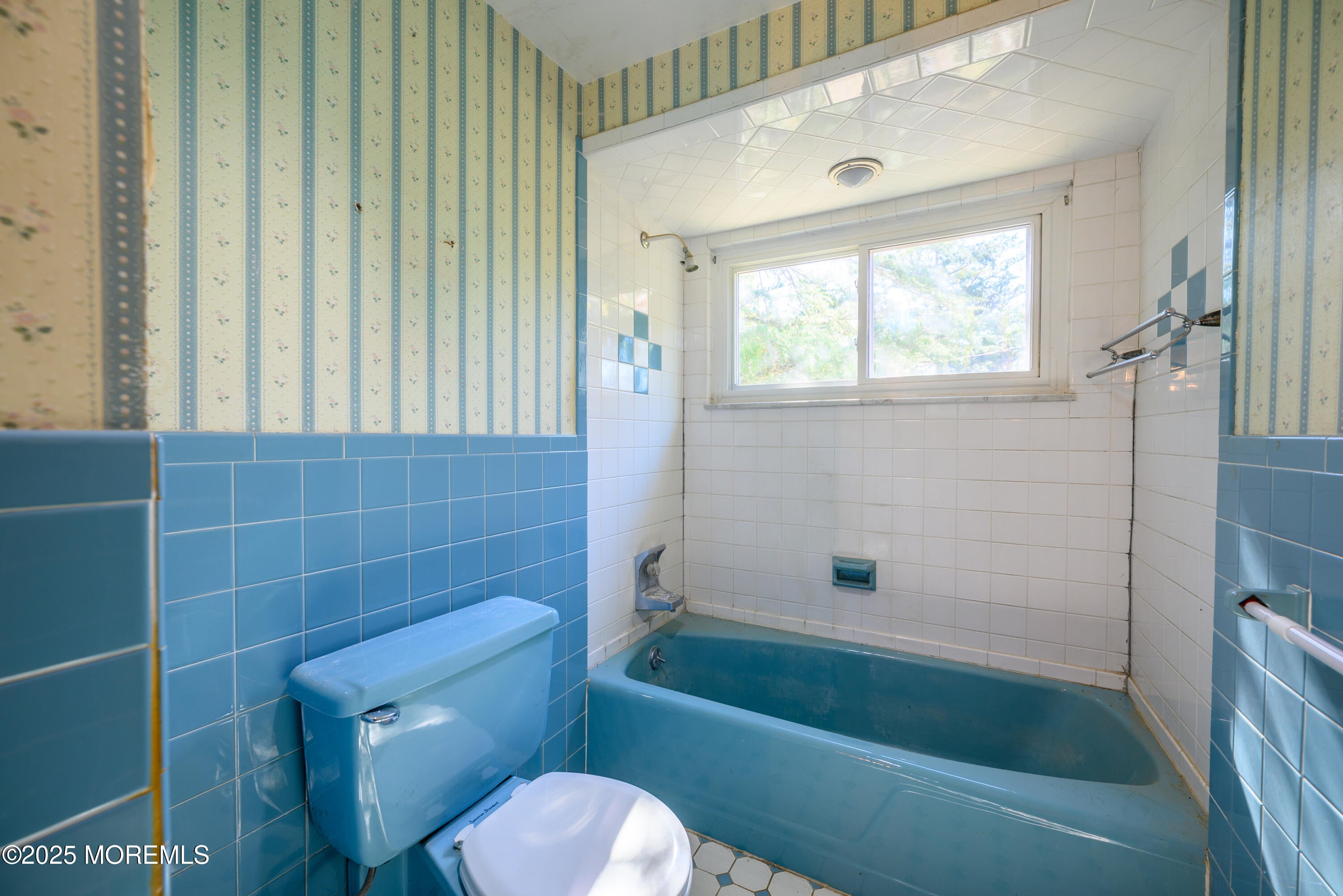 Marlboro, New Jersey, 07746, United States, 3 Bedrooms Bedrooms, ,3 BathroomsBathrooms,Residential,For Sale,1974582