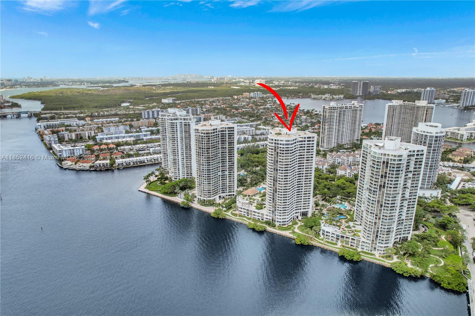 Aventura, Florida, 33160, United States, 2 Bedrooms Bedrooms, ,2 BathroomsBathrooms,Residential,For Sale,1908506