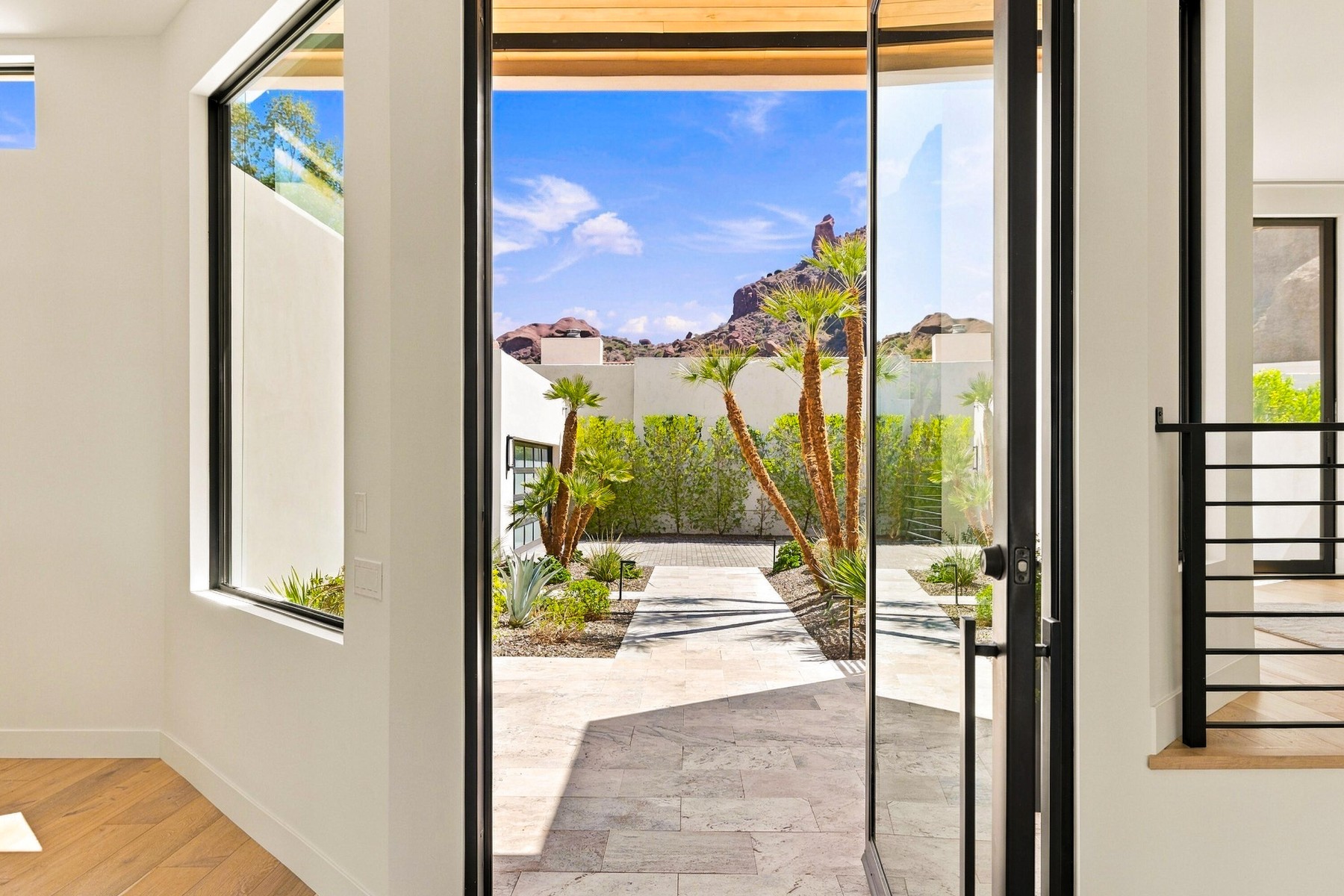  5724 N ECHO CANYON DR¦Phoenix, AZ - 物件實景