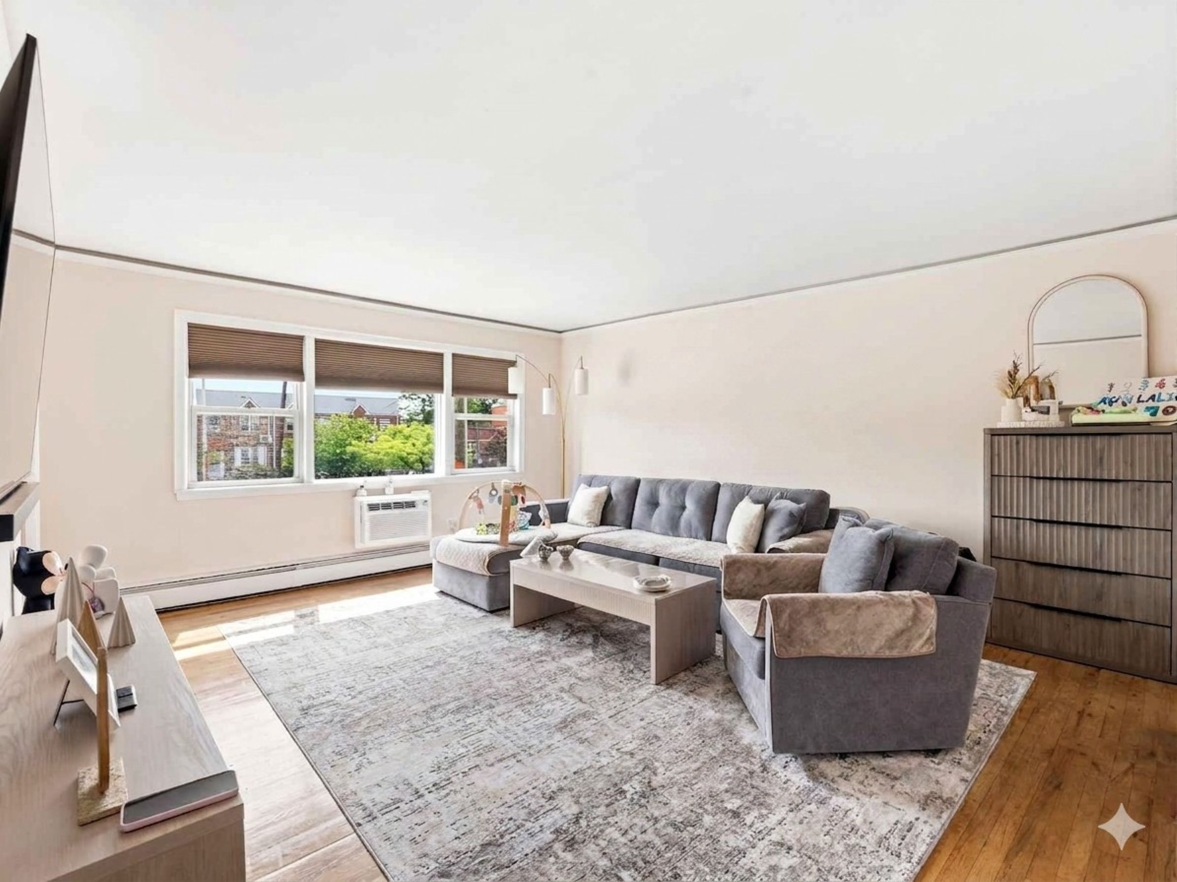  61-26 164th Street, Fresh Meadows, NY 11365 - 物件實景