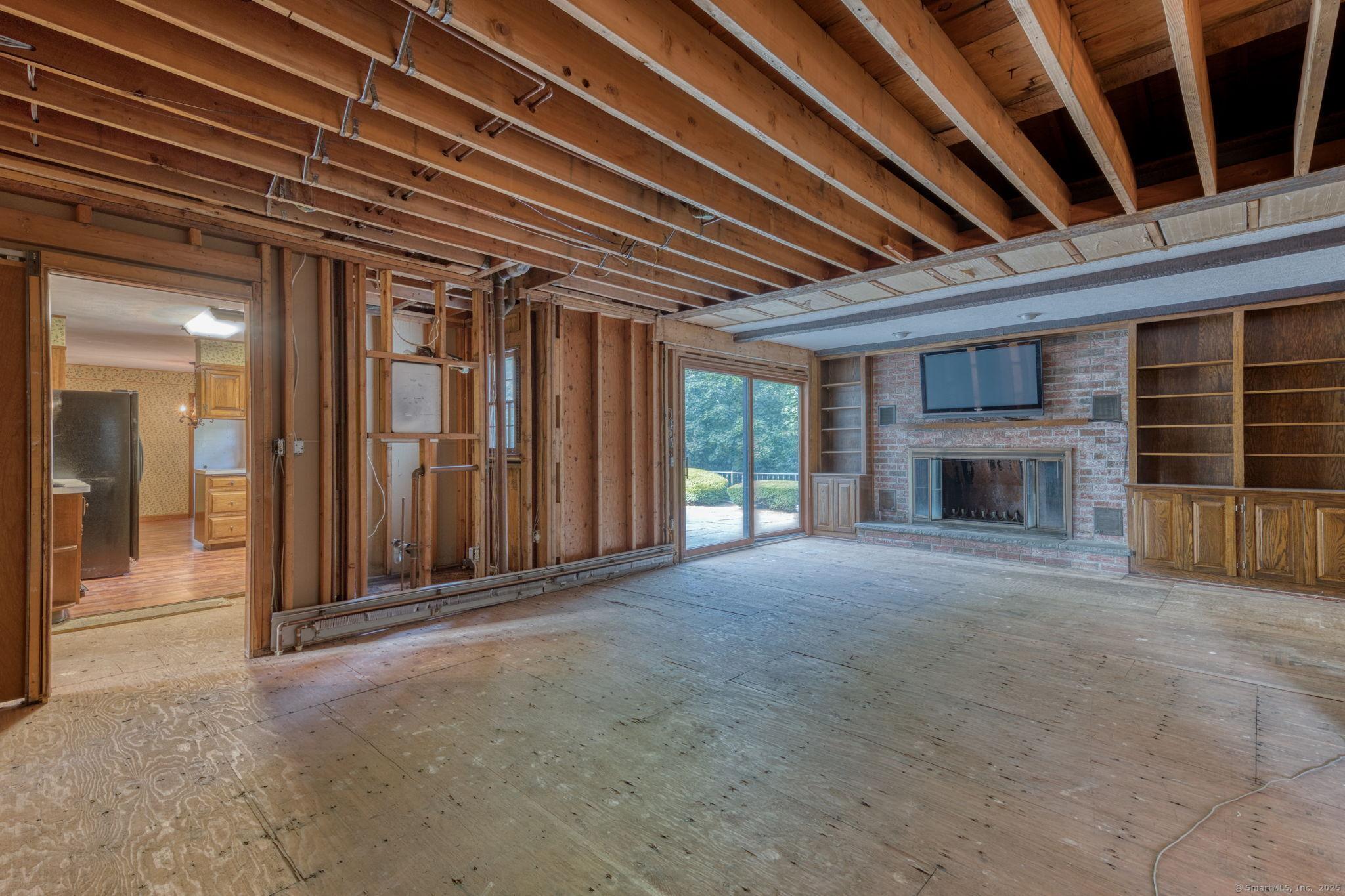 Wethersfield, Connecticut, 06109, United States, 4 Bedrooms Bedrooms, ,3 BathroomsBathrooms,Residential,For Sale,1935230