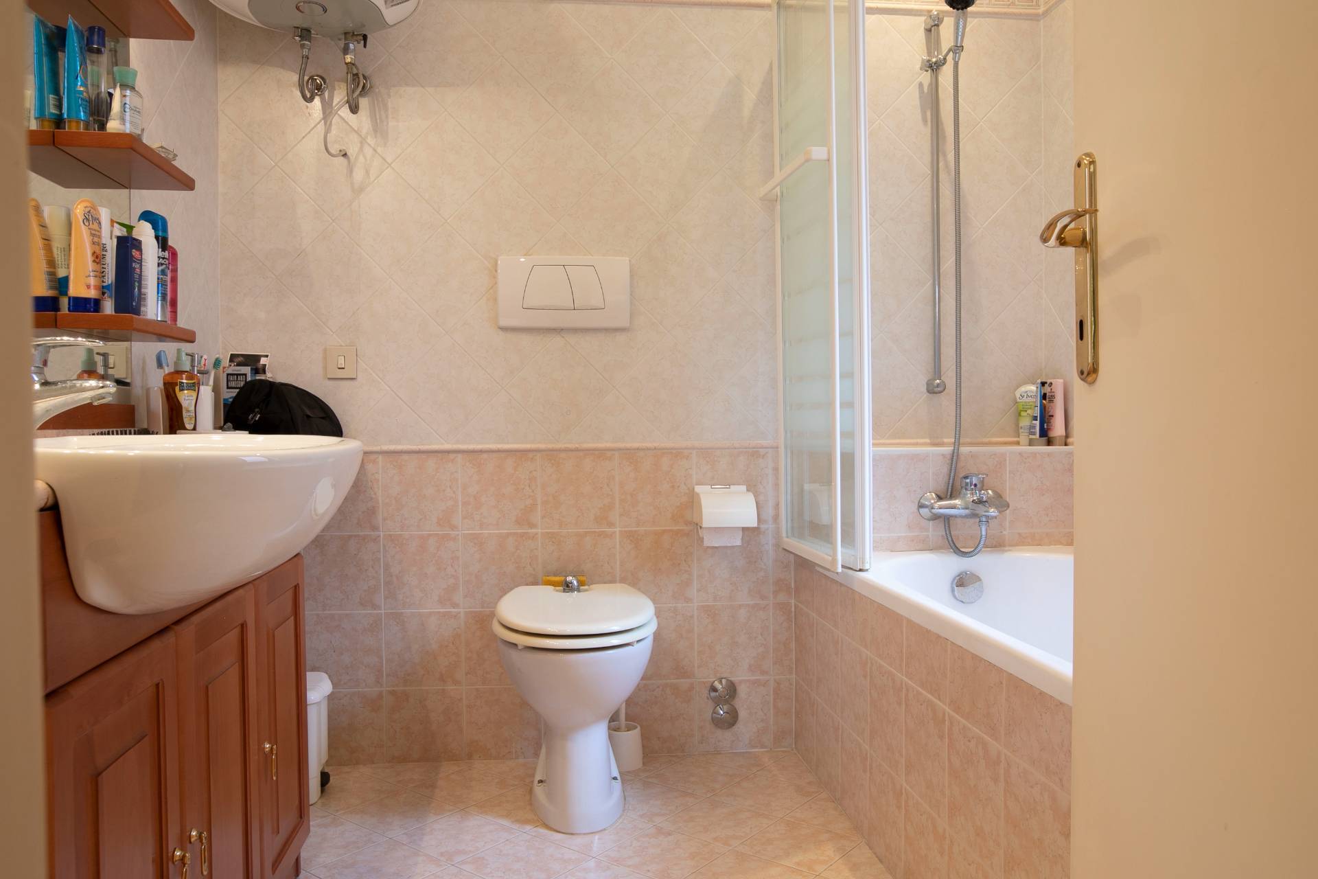 Via Amipsia, Roma, Roma, 00100, IT, 7 Bedrooms Bedrooms, ,6 BathroomsBathrooms,Residential,For Sale,Via Amipsia,1441515
