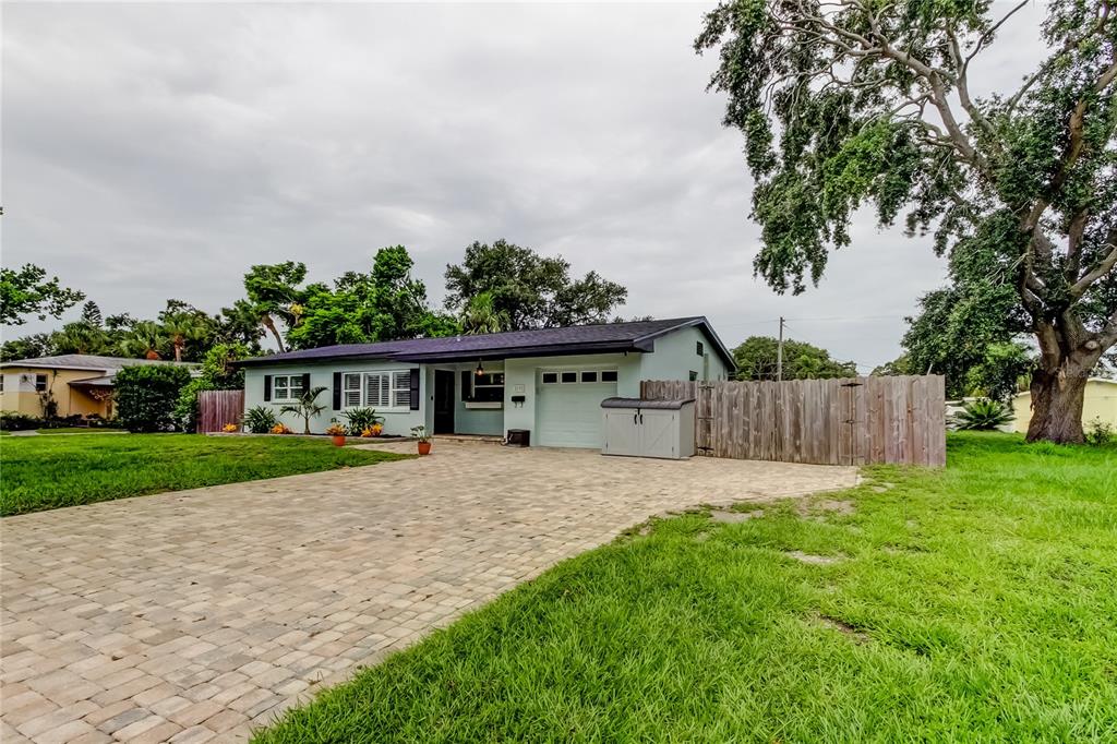 St Petersburg, Florida, 33710, United States, 3 Bedrooms Bedrooms, ,2 BathroomsBathrooms,Residential,For Sale,1877188