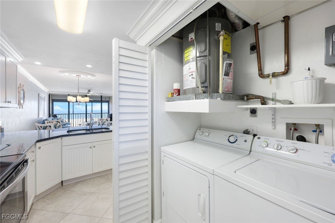 Fort Myers Beach, Florida, 33931, United States, 2 Bedrooms Bedrooms, ,2 BathroomsBathrooms,Residential,For Sale,1979938