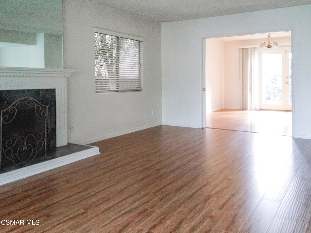 Los Angeles, California, 90066, United States, ,Residential,For Sale,1898424