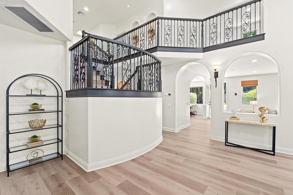 Chula Vista, California, 91910, United States, 5 Bedrooms Bedrooms, ,6 BathroomsBathrooms,Residential,For Sale,1996956