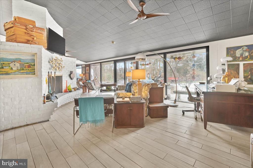 Fayetteville, Pennsylvania, 17222, United States, 3 Bedrooms Bedrooms, ,2 BathroomsBathrooms,Residential,For Sale,1928421