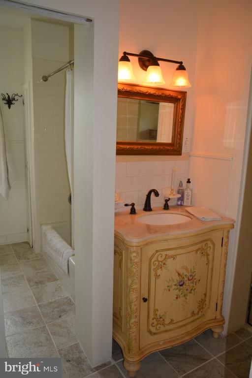 Westminster, Maryland, 21157, United States, 4 Bedrooms Bedrooms, ,3 BathroomsBathrooms,Residential,For Sale,1943426