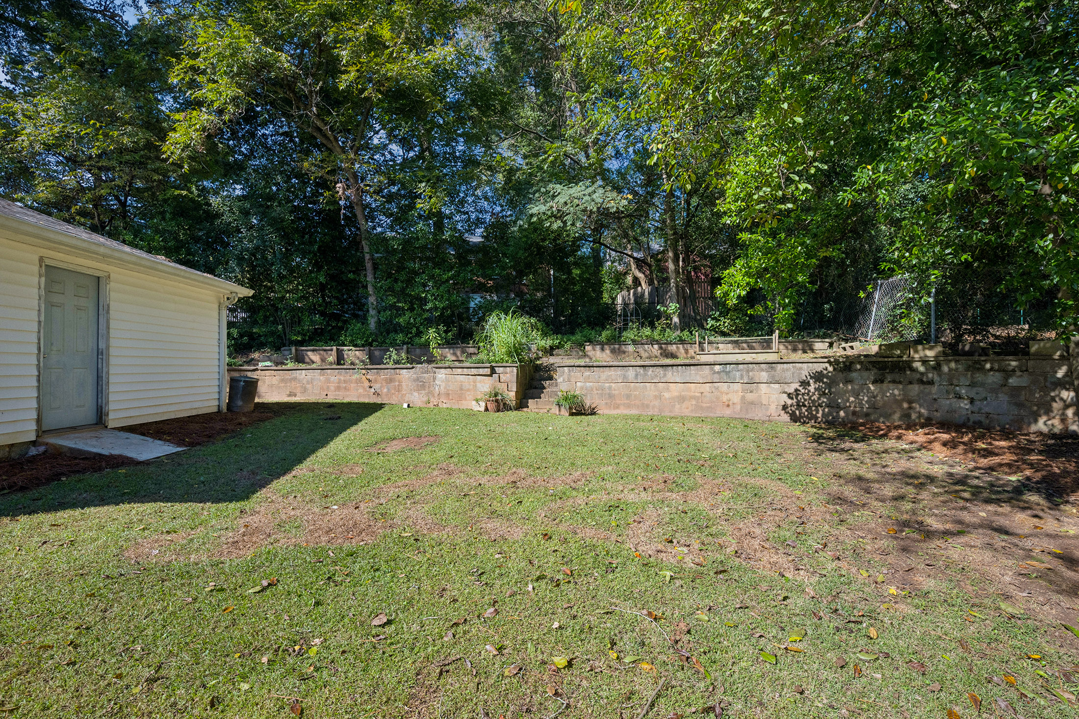  Beautifully Updated Brick Duplex Offers Rare Opportunity in the Heart of Decatur - 物件實景