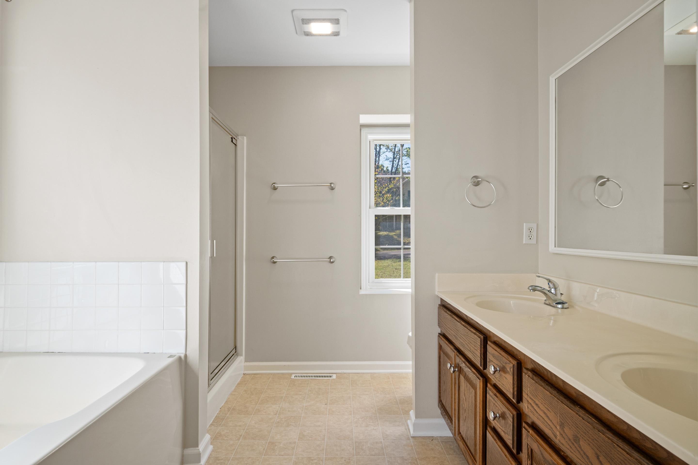 Blacksburg, Virginia, 24060, United States, 3 Bedrooms Bedrooms, ,4 BathroomsBathrooms,Residential,For Sale,1961376