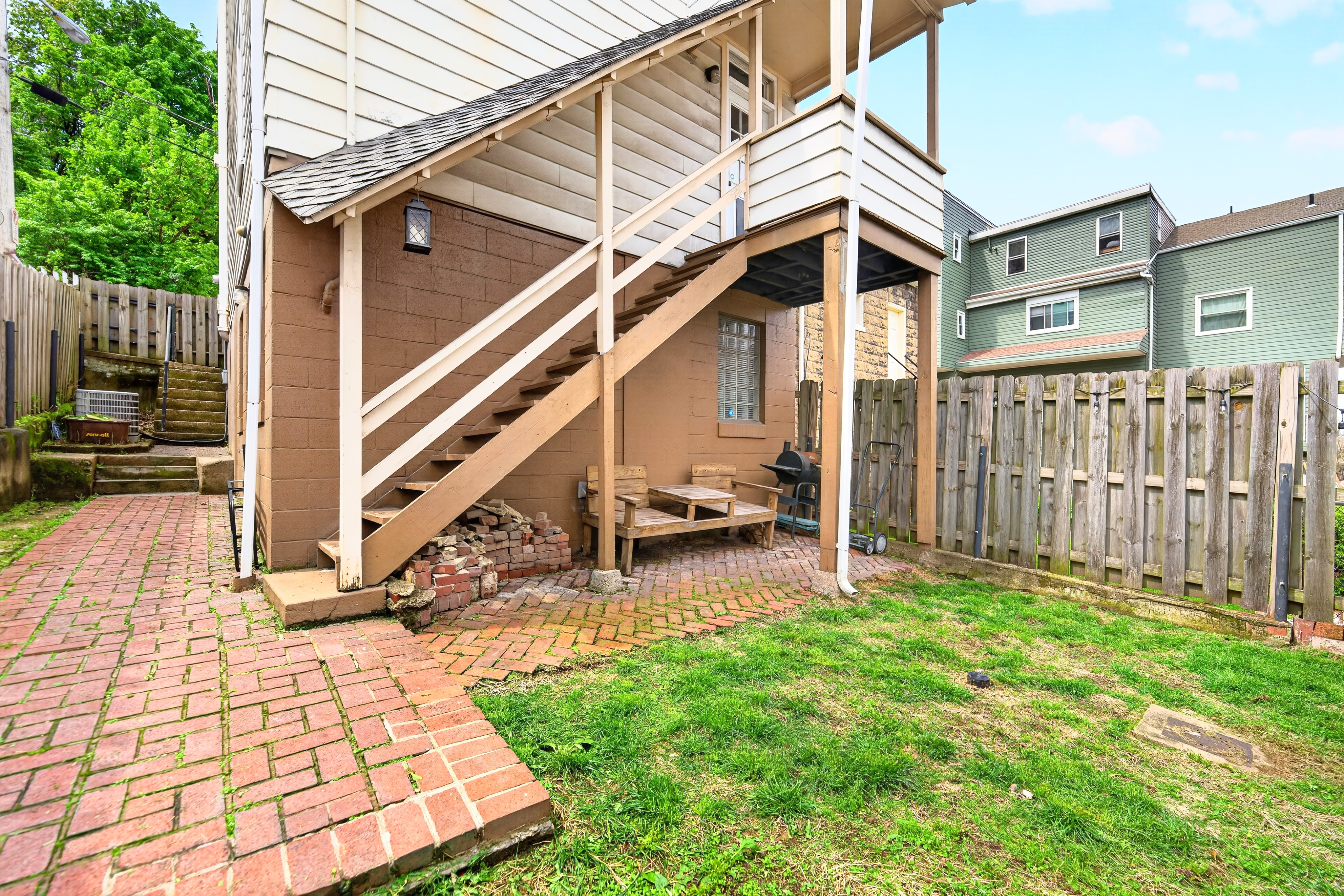  2835 Edwards Way, Pittsburgh, PA 15203 - 物件實景