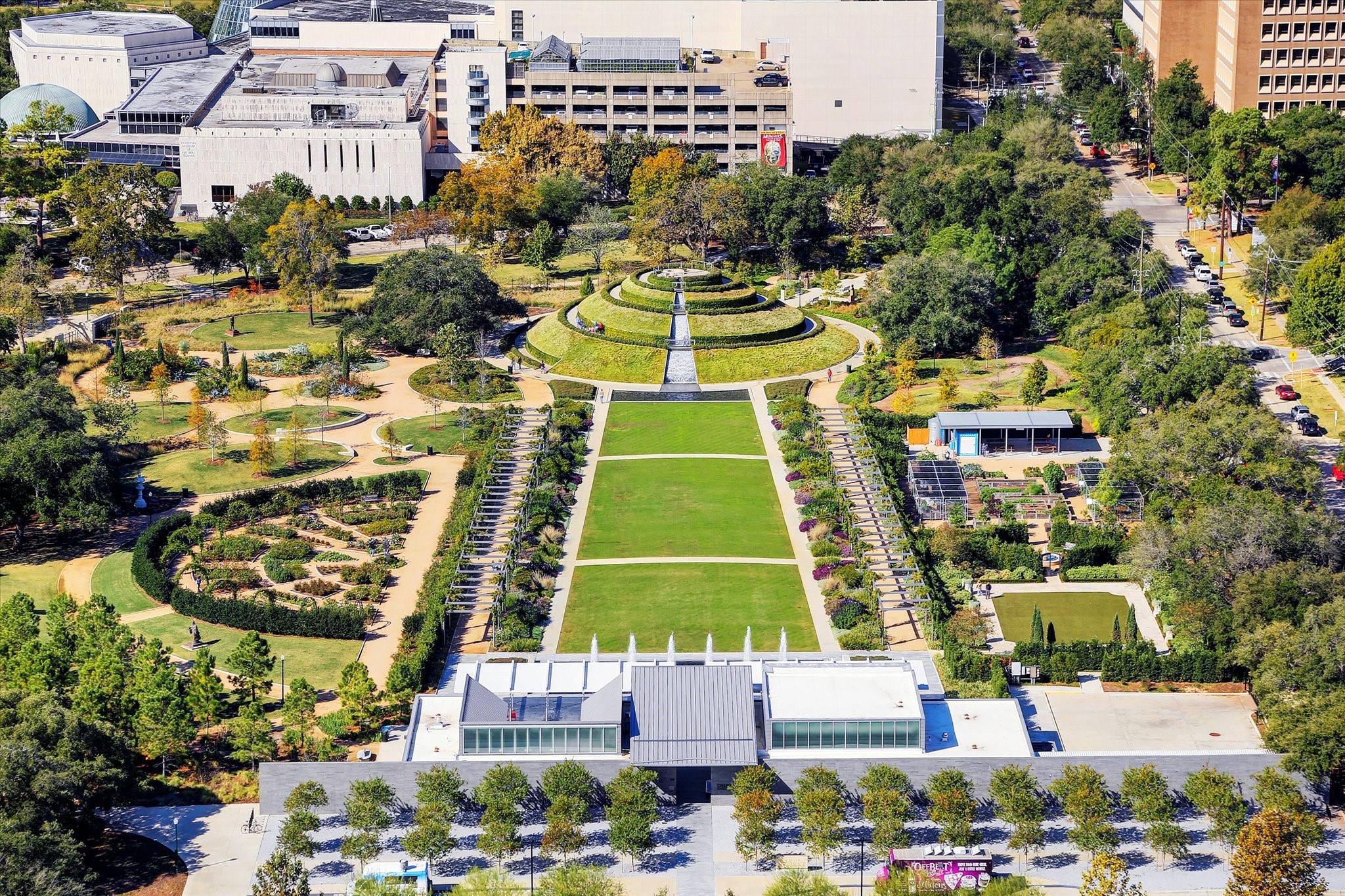  4833 Chenevert Street - 物件實景