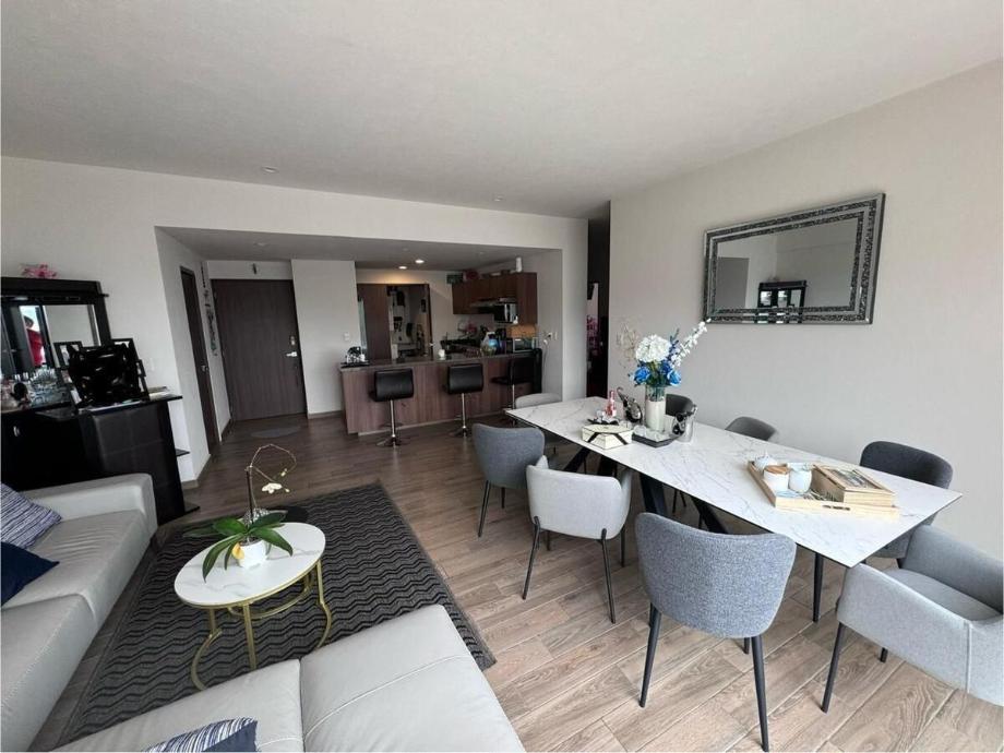 Naucalpan de Juárez, Estado de méxico, 53810, Mexico, 3 Bedrooms Bedrooms, ,2 BathroomsBathrooms,Residential,For Sale,1997223