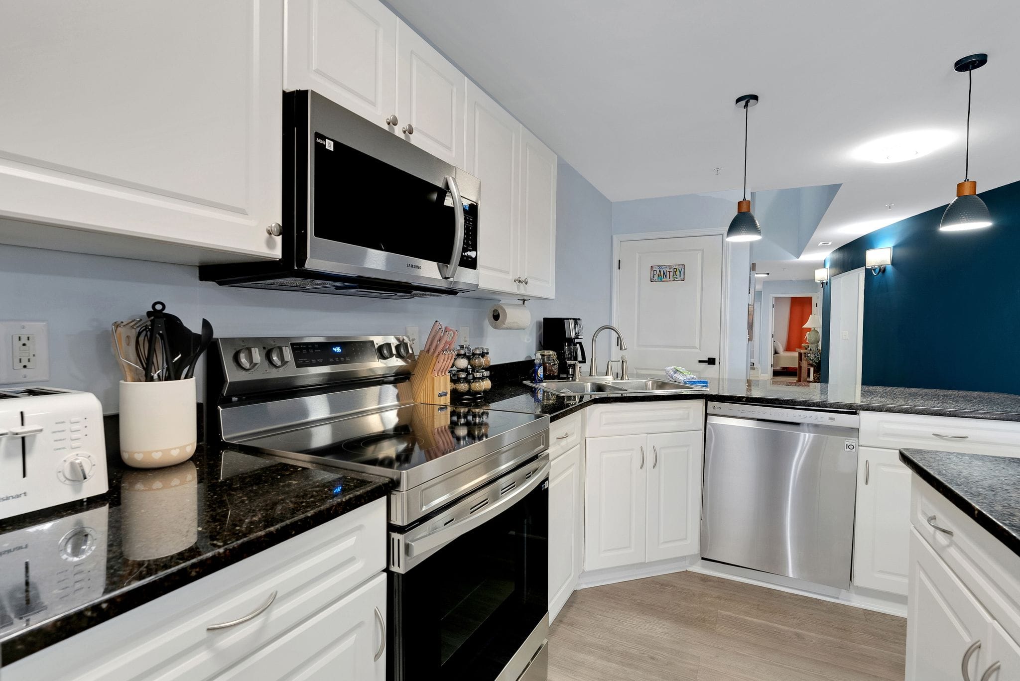 North Myrtle Beach, South Carolina, 29582, United States, 7 Bedrooms Bedrooms, ,7 BathroomsBathrooms,Residential,For Sale,1984284