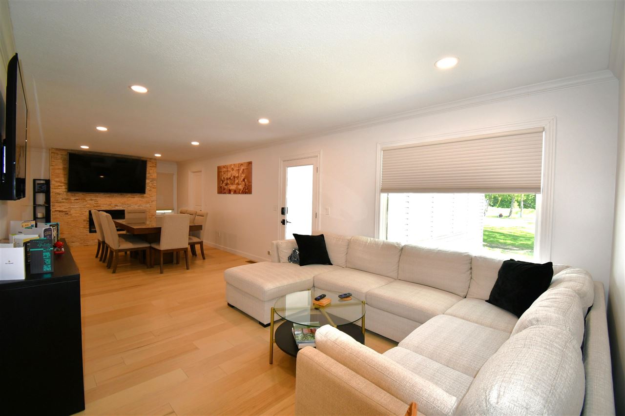 Alanson, Michigan, 49706, United States, 5 Bedrooms Bedrooms, ,3 BathroomsBathrooms,Residential,For Sale,1876087