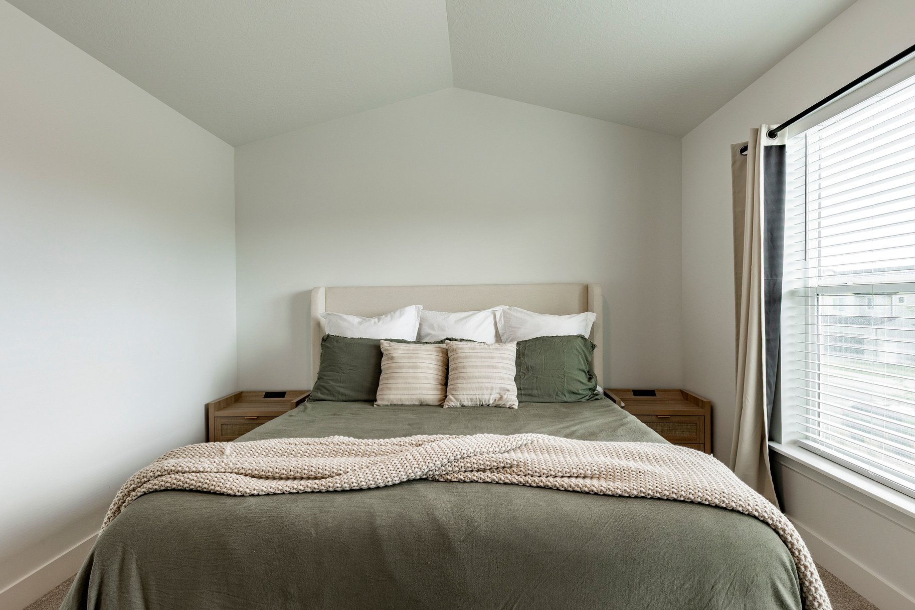  Beautifully Upgraded Townhome - 物件實景