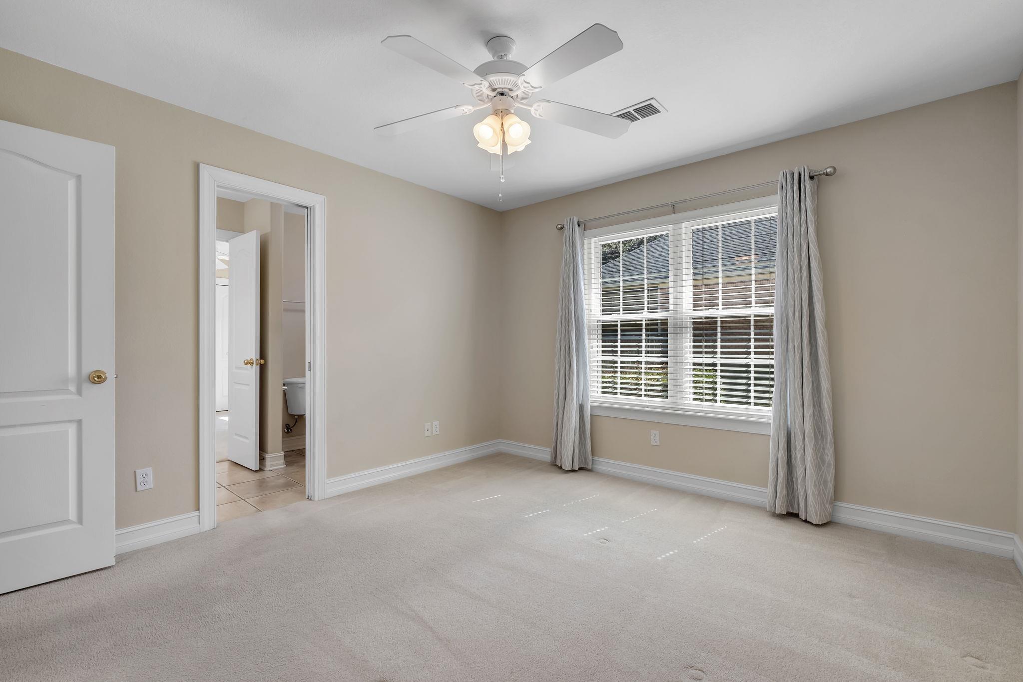 Tallahassee, Florida, 32312, United States, 4 Bedrooms Bedrooms, ,3 BathroomsBathrooms,Residential,For Sale,1966358