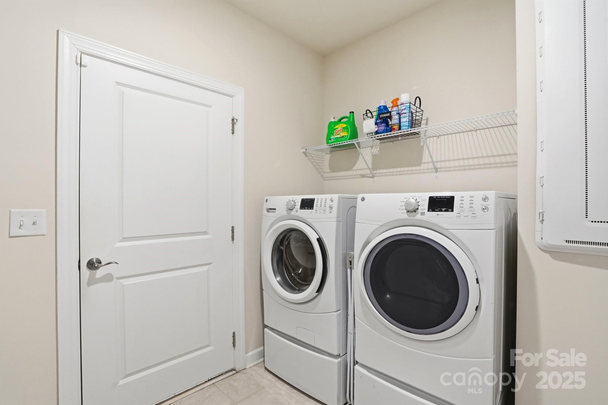 Huntersville, North Carolina, 28078, United States, 4 Bedrooms Bedrooms, ,4 BathroomsBathrooms,Residential,For Sale,1992464