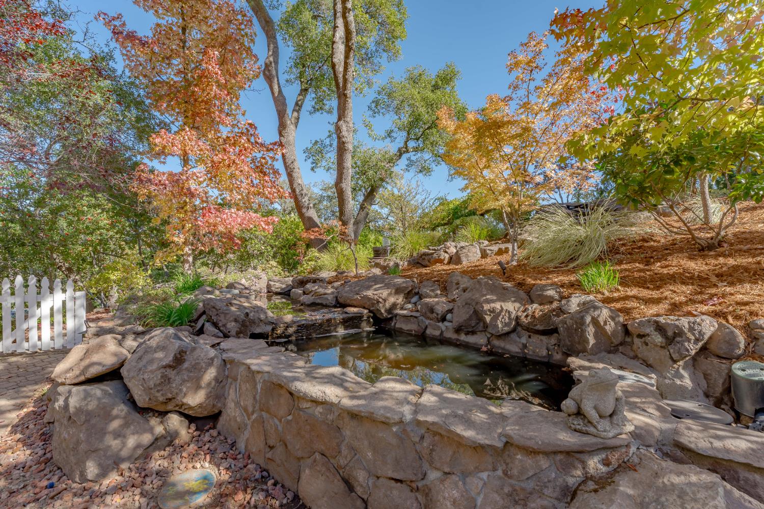 El Dorado Hills, California, 95762, United States, 4 Bedrooms Bedrooms, ,3 BathroomsBathrooms,Residential,For Sale,1987748